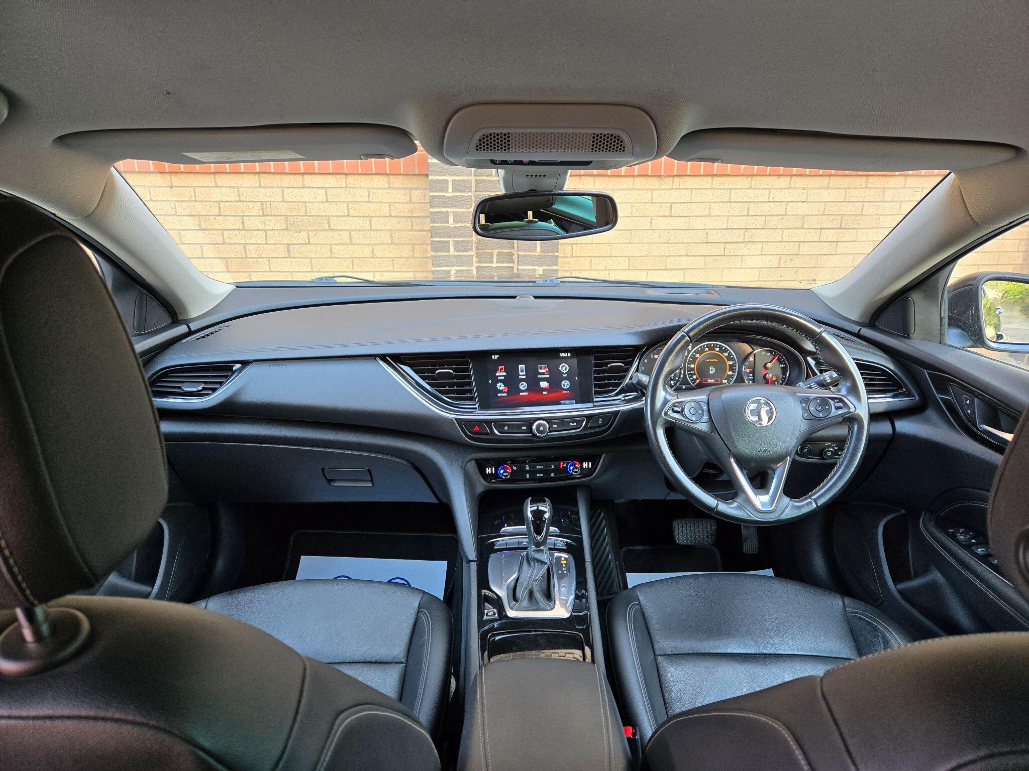 2017 Vauxhall Insignia 1.6 Turbo D BlueInjection Elite Nav Grand Sport Euro 6 (s/s) 5dr • 87,000 miles image 9