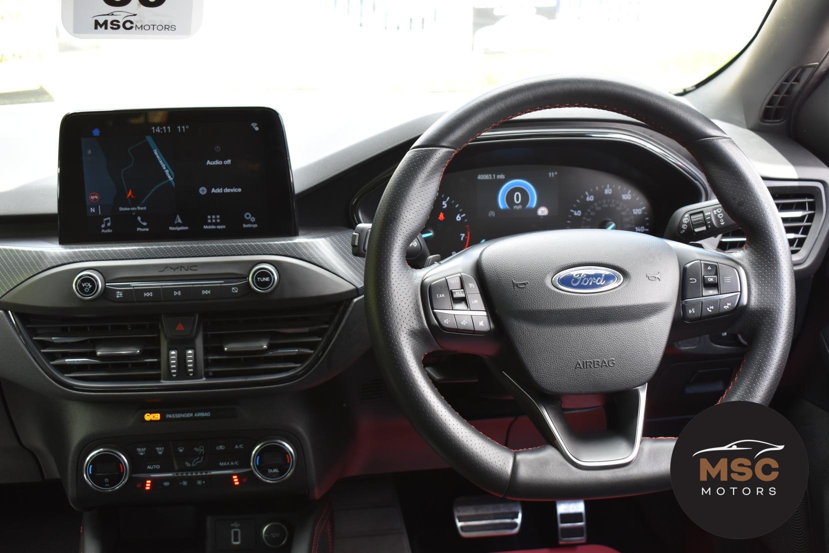 Ford Focus view 42