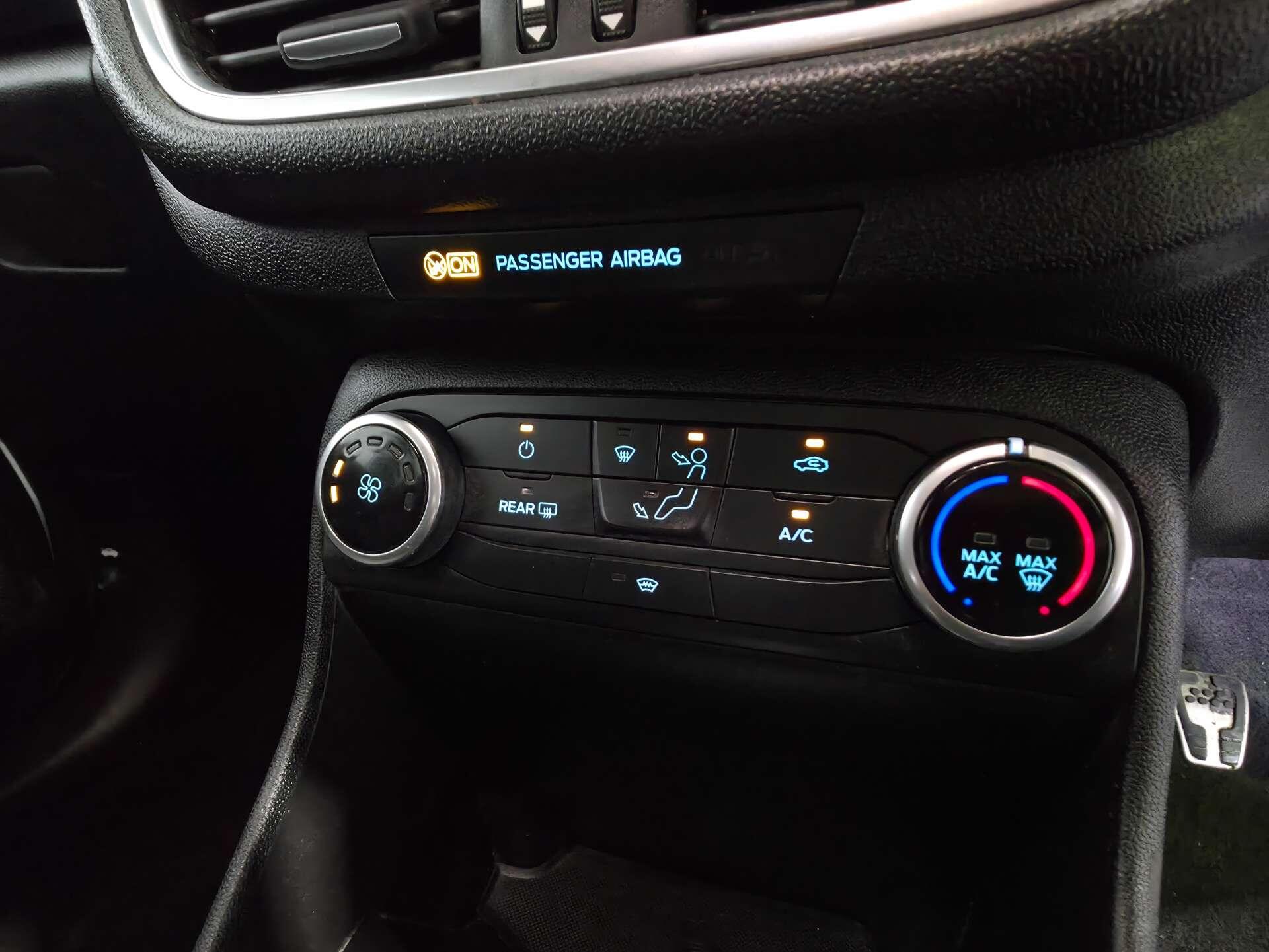 Ford Fiesta view 35