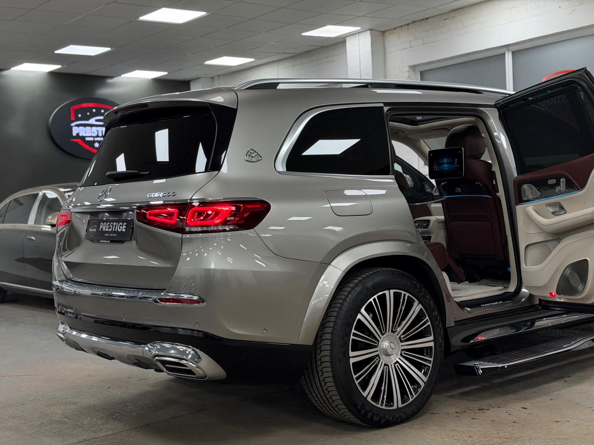 Mercedes-Benz GLS view 41