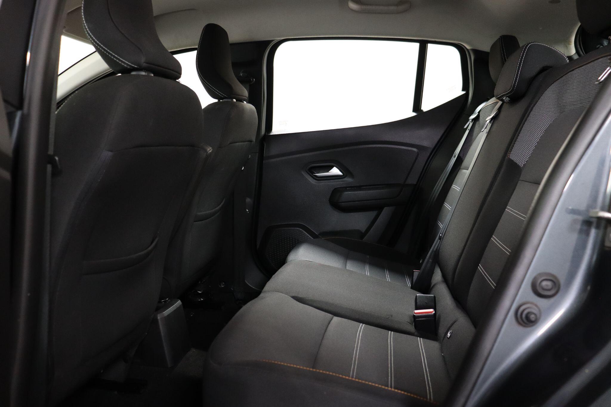 Dacia Sandero view 41