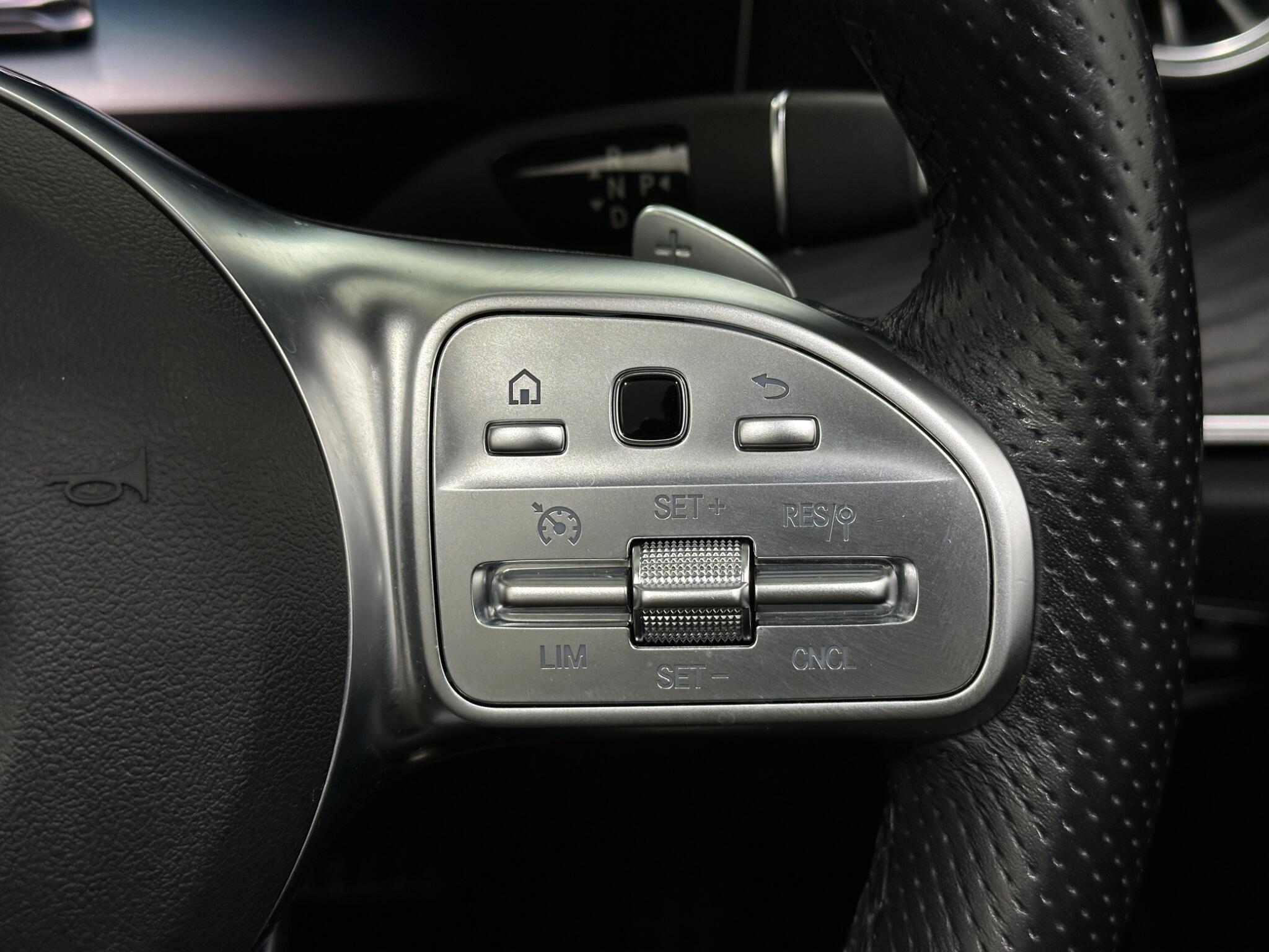 Mercedes-Benz E-Class view 16