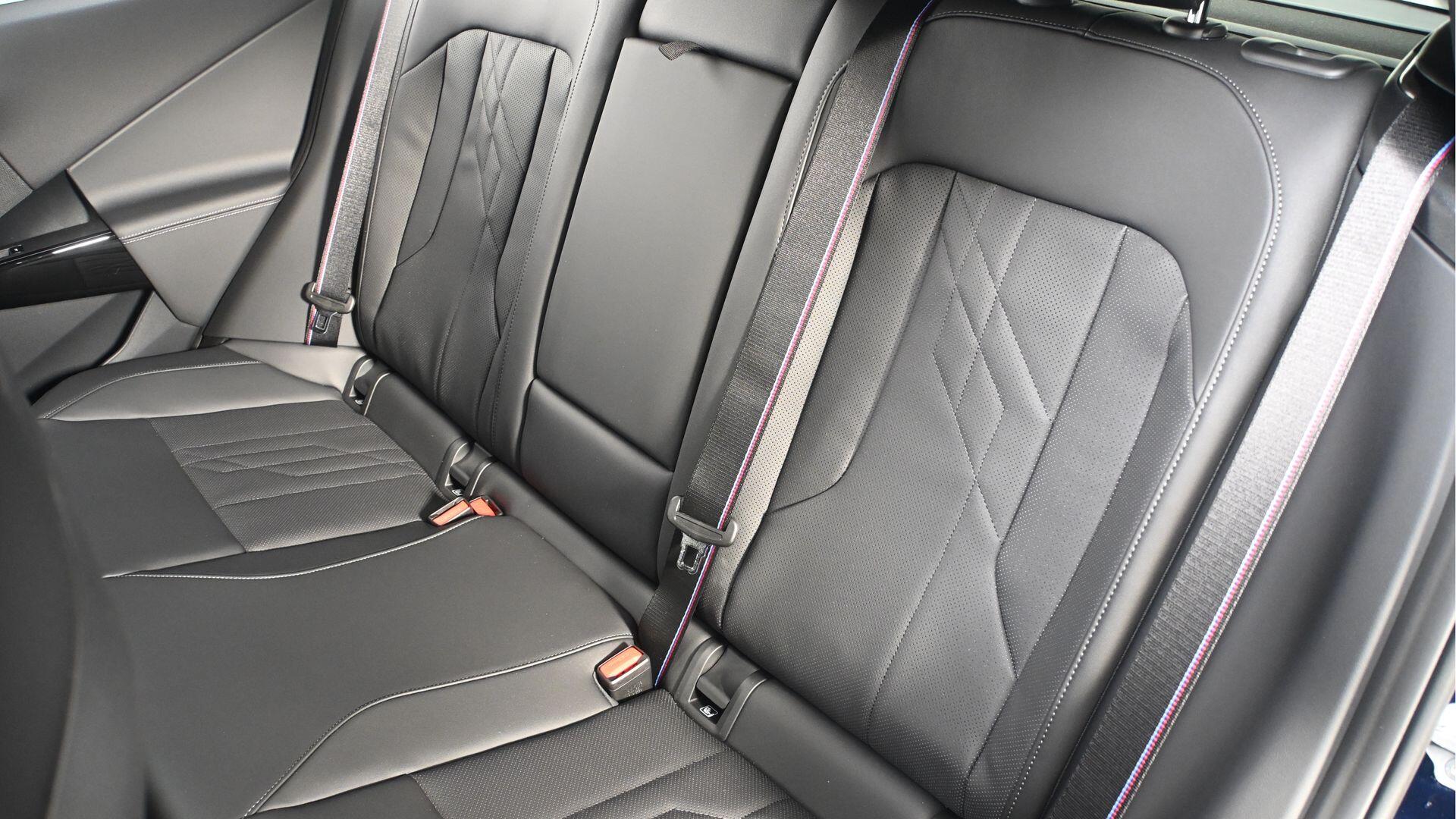 BMW X3 view 12