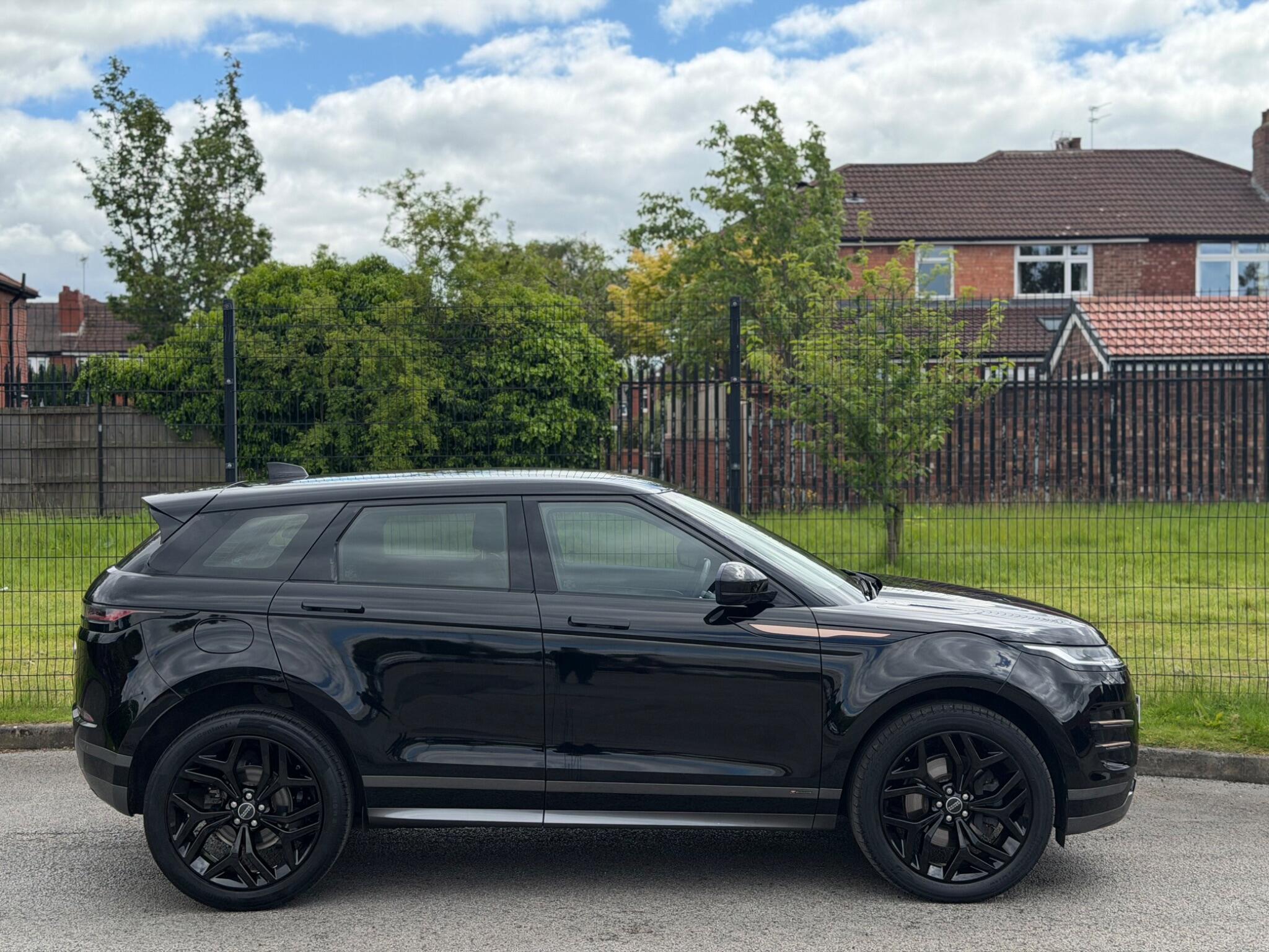 Land Rover Range Rover Evoque view 11
