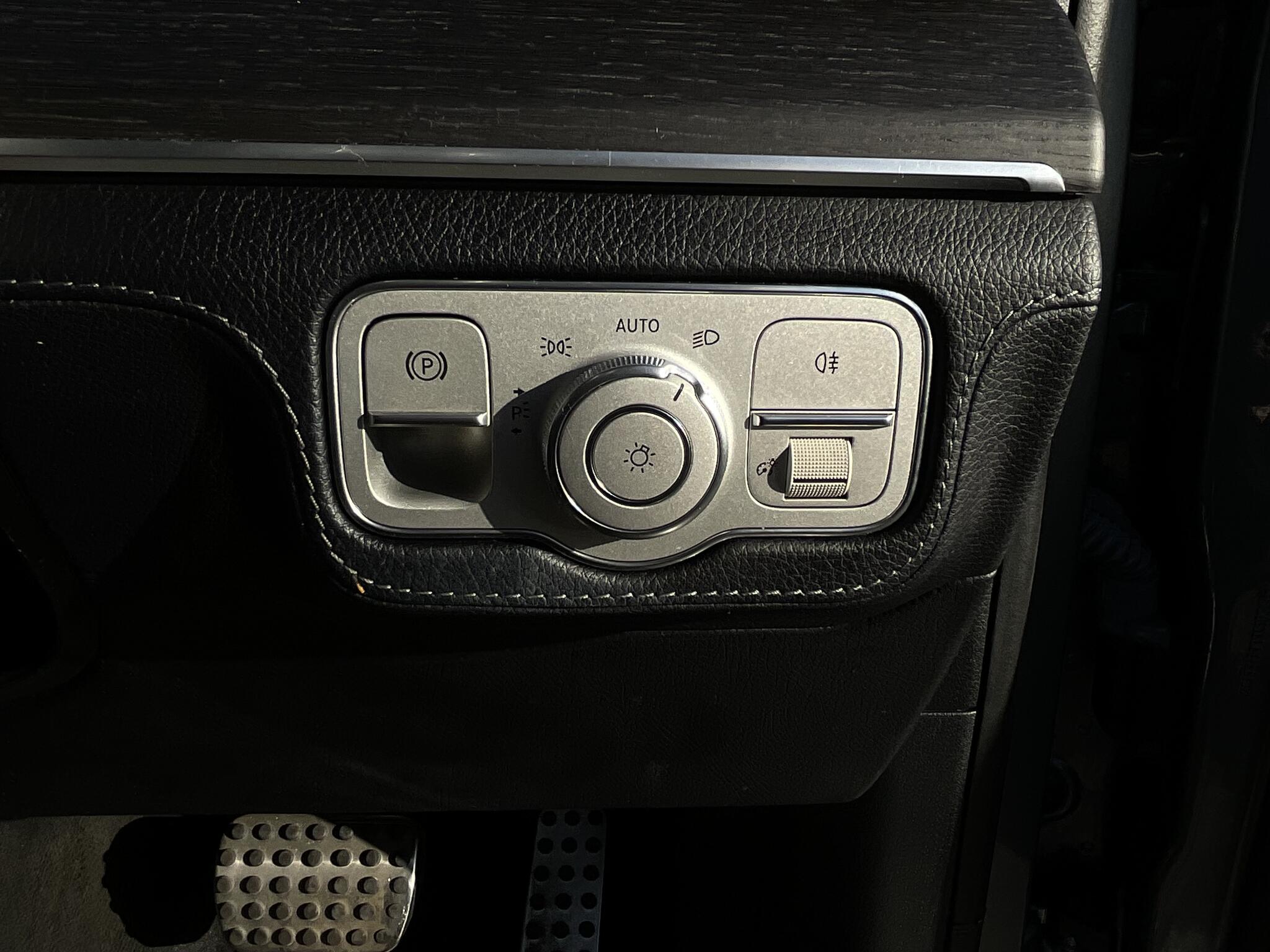 Mercedes-Benz Gle view 32