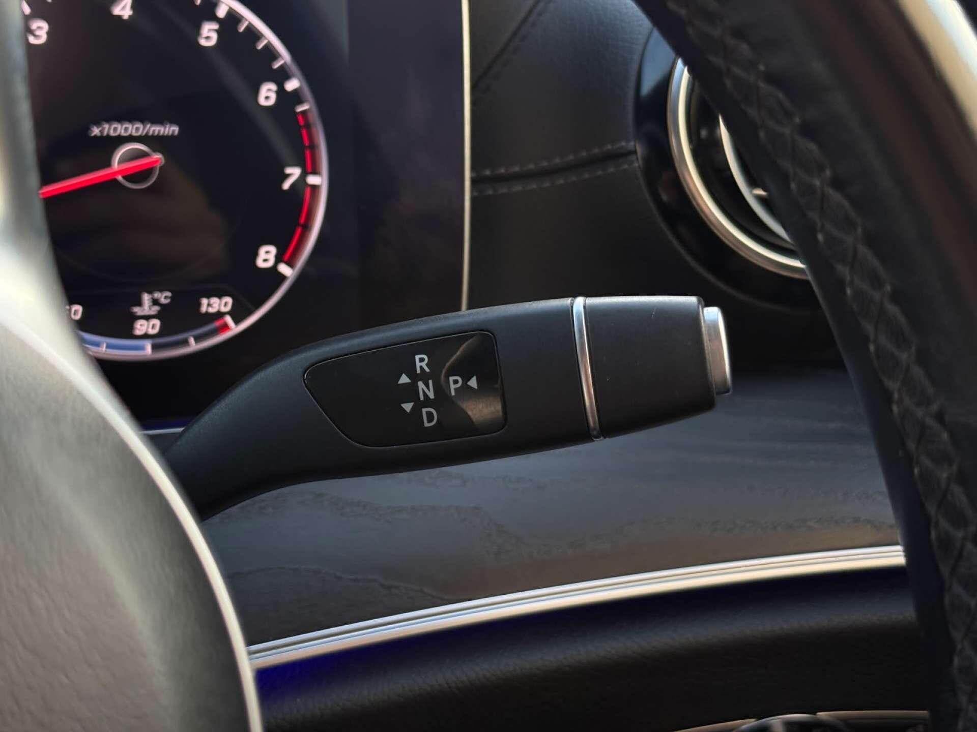 Mercedes-Benz E Class view 54