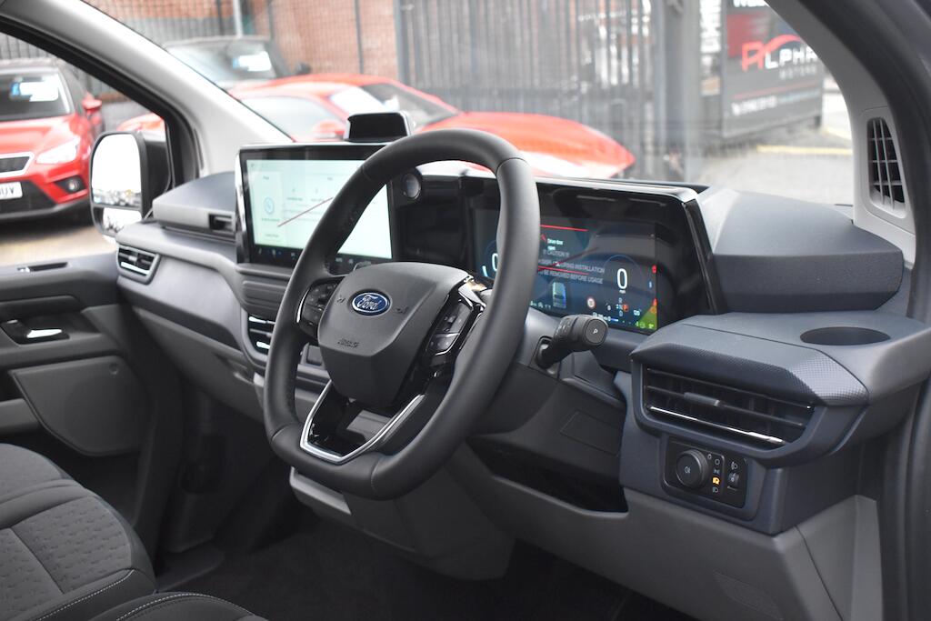 Ford Transit Custom view 33