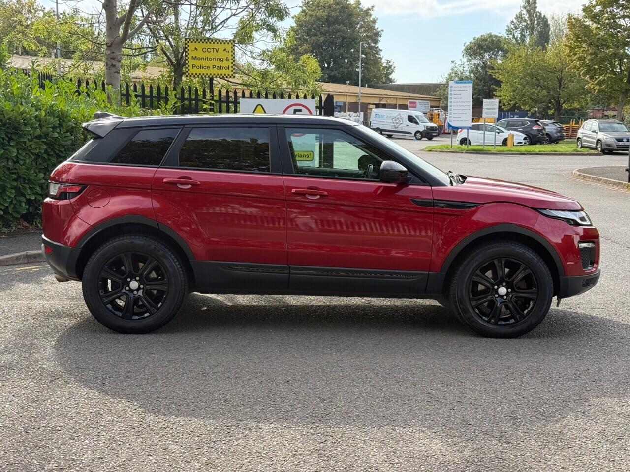 Land Rover Range Rover Evoque view 8