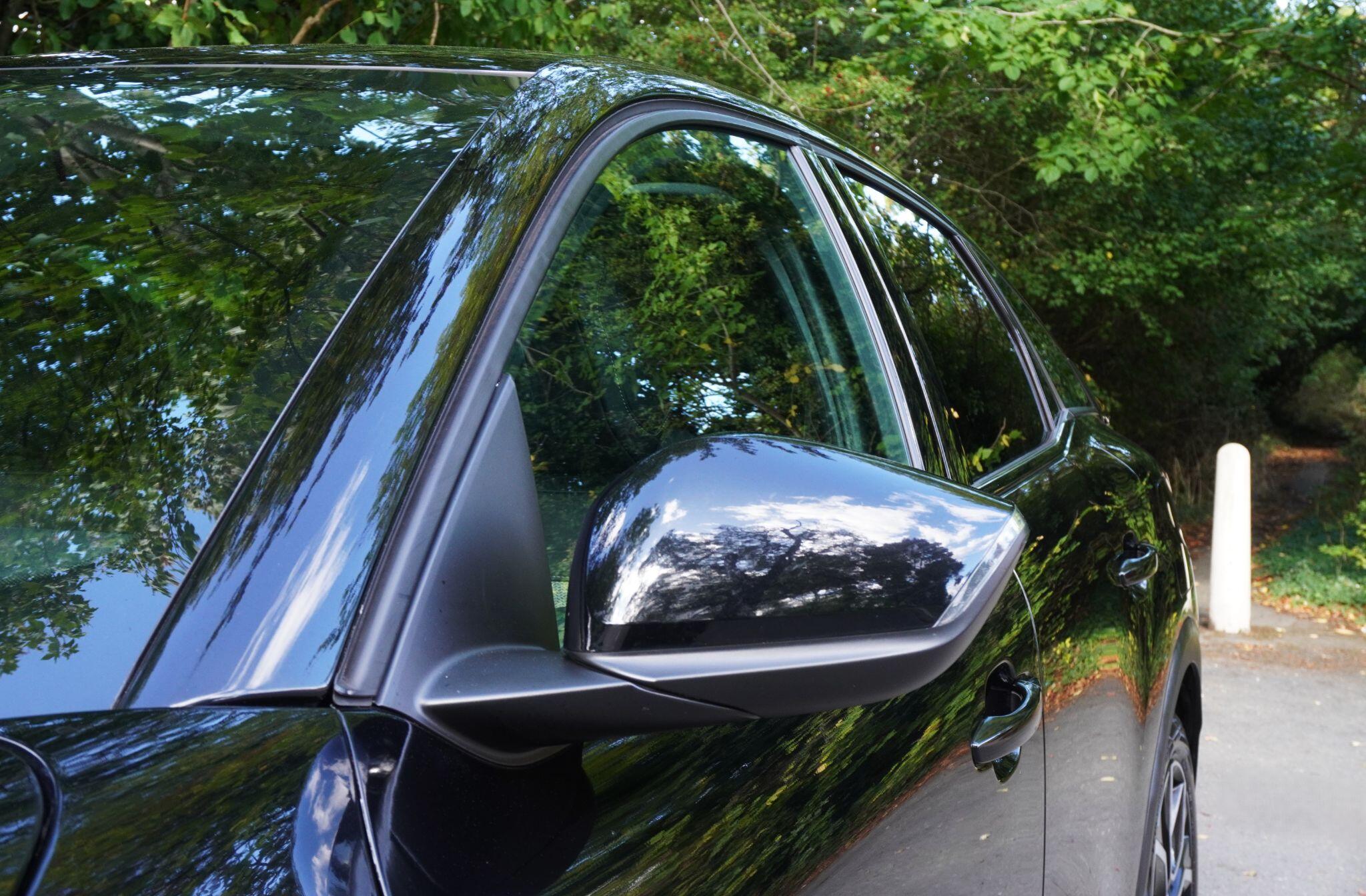 Citroen e-C4 view 64