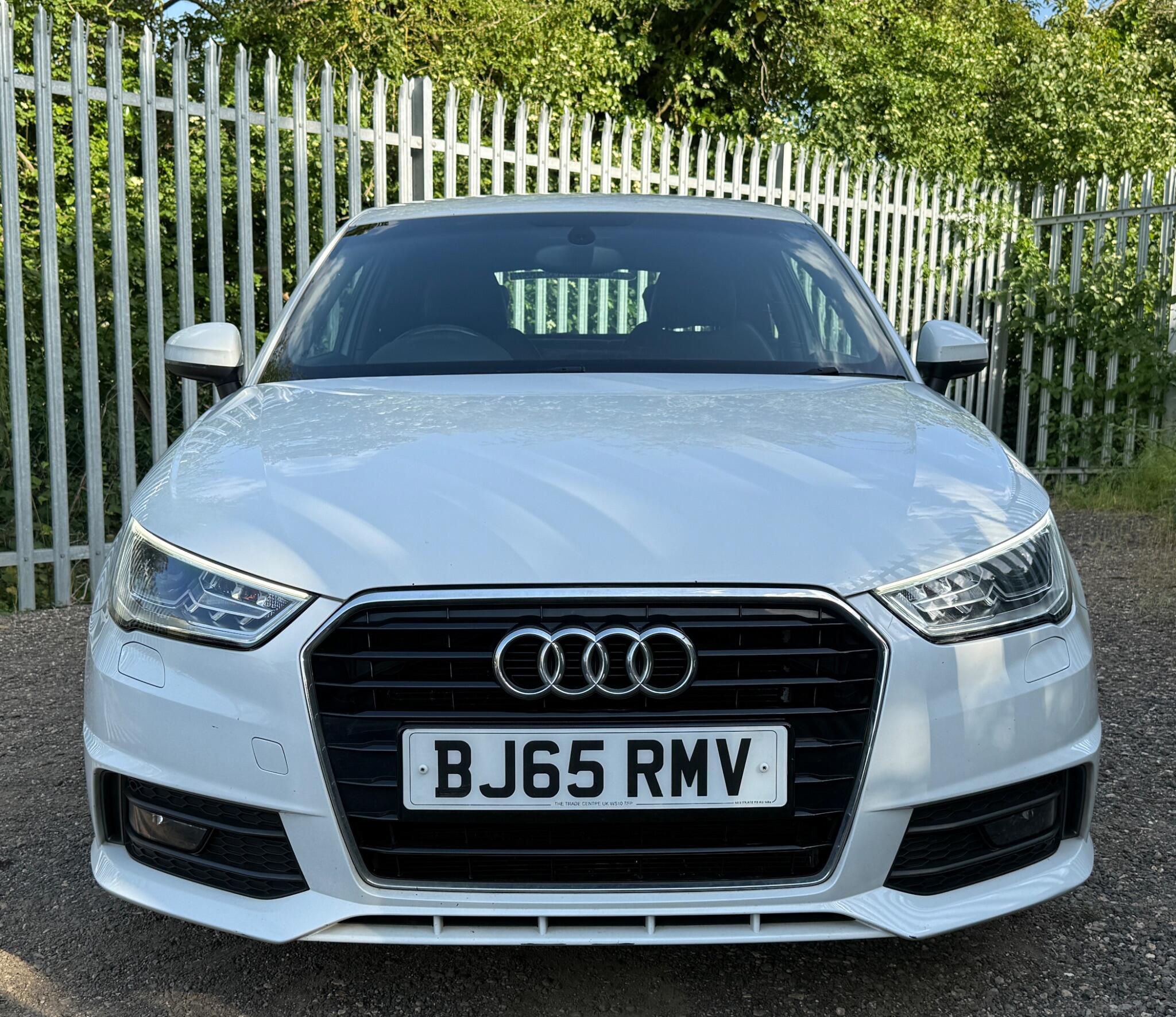 2015 Audi A1 image 8