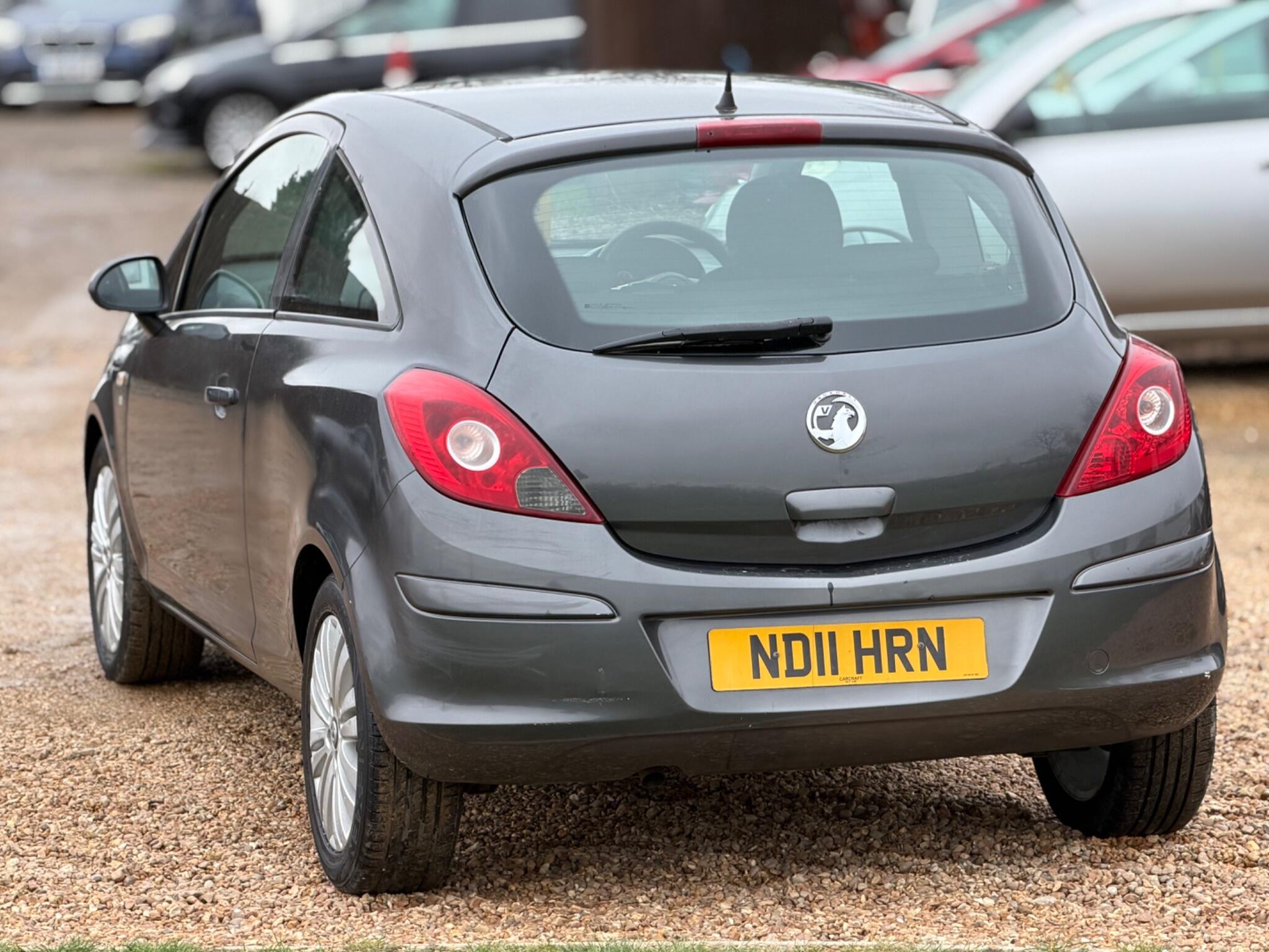 2011 Vauxhall Corsa 1.4 16V Excite Euro 5 3dr (A/C) image 10