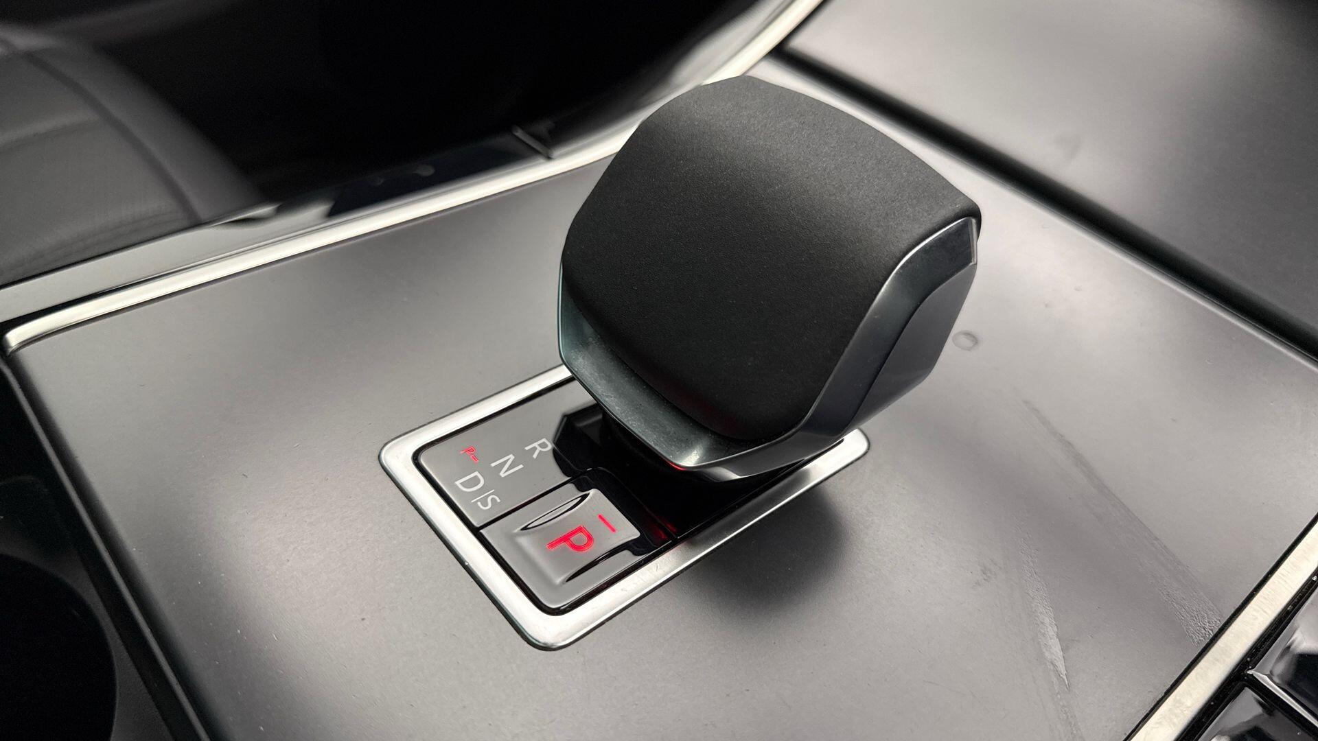 Land Rover Range Rover Evoque view 13