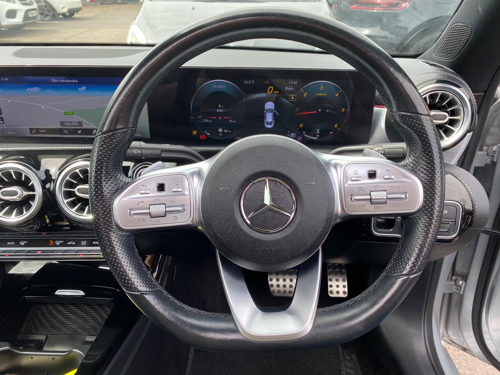 Mercedes-Benz Cla view 19