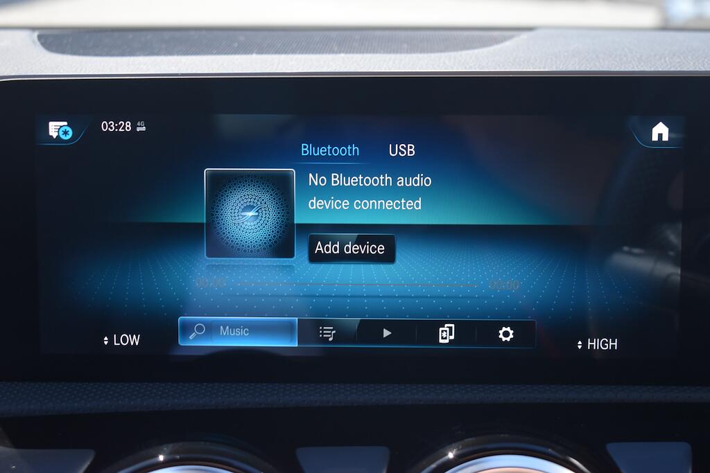 Mercedes-Benz Cla view 64