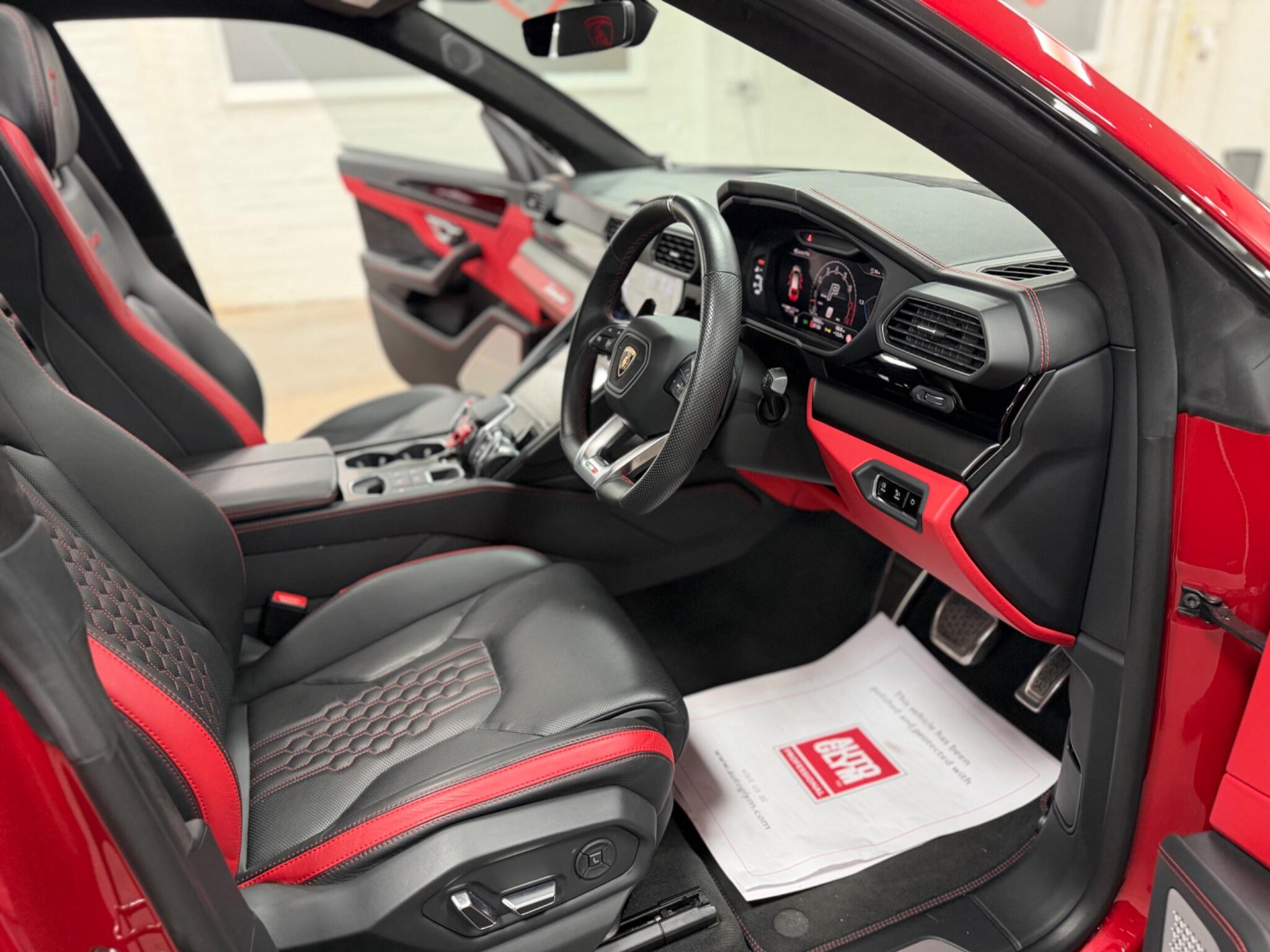 Lamborghini Urus view 53