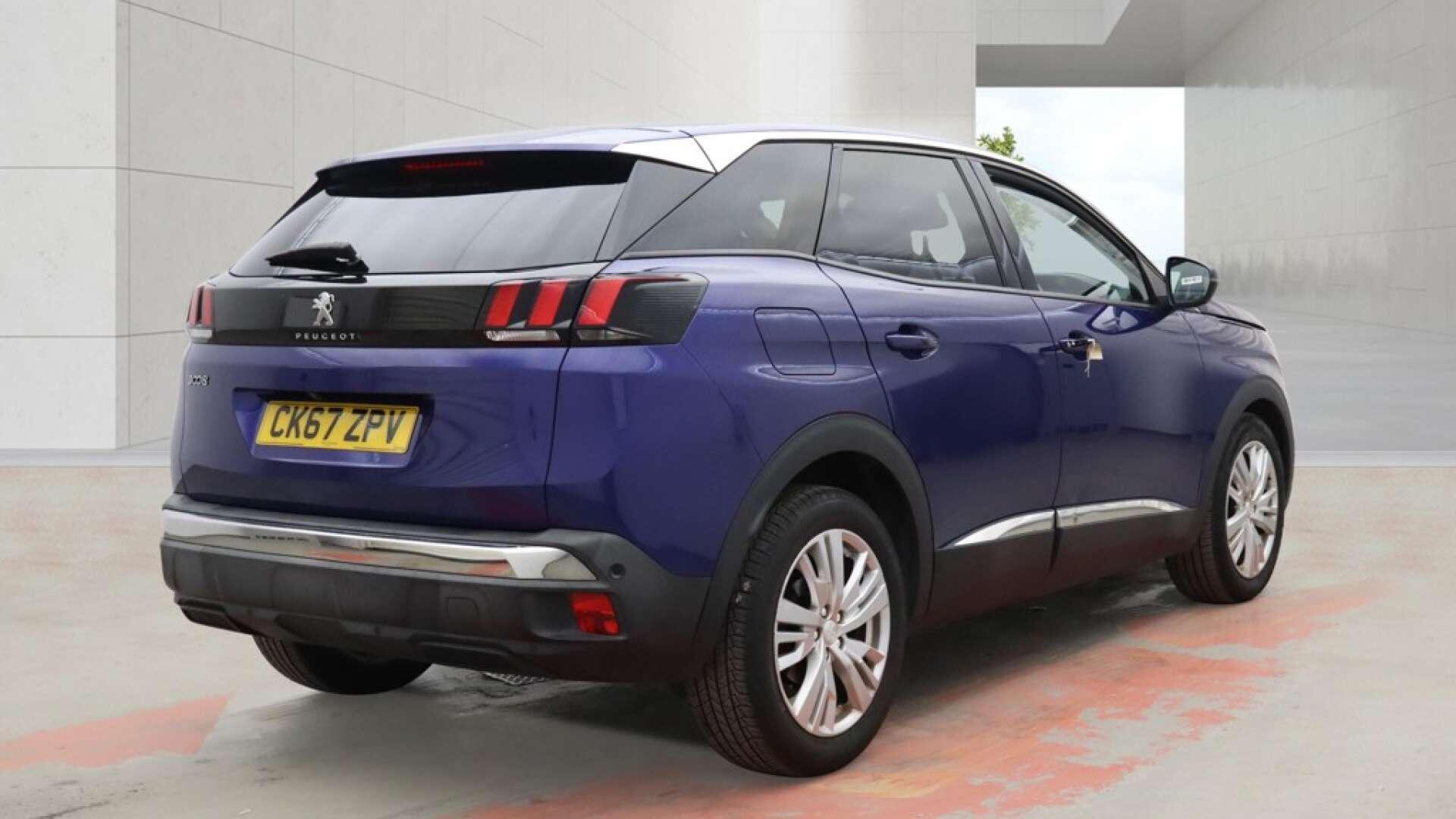 Peugeot 3008 view 5