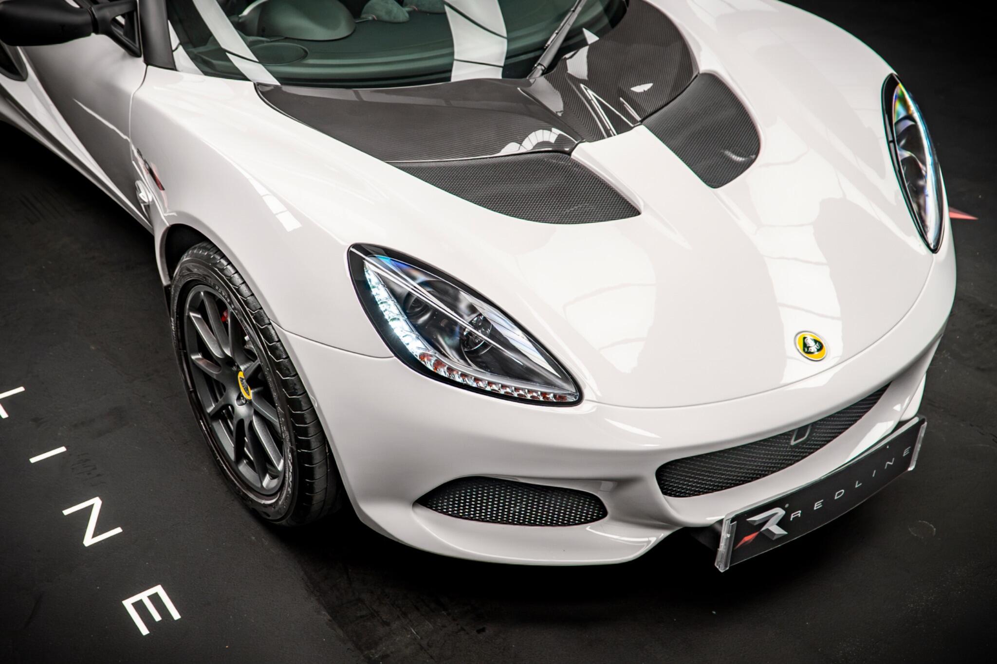 Lotus Elise view 11
