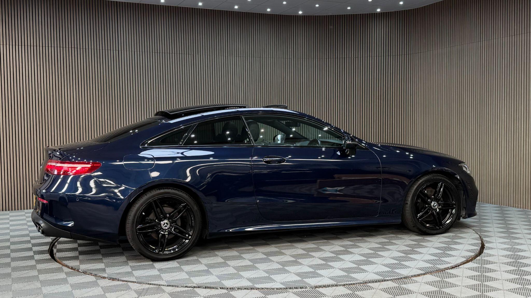 Mercedes-Benz E-Class view 40