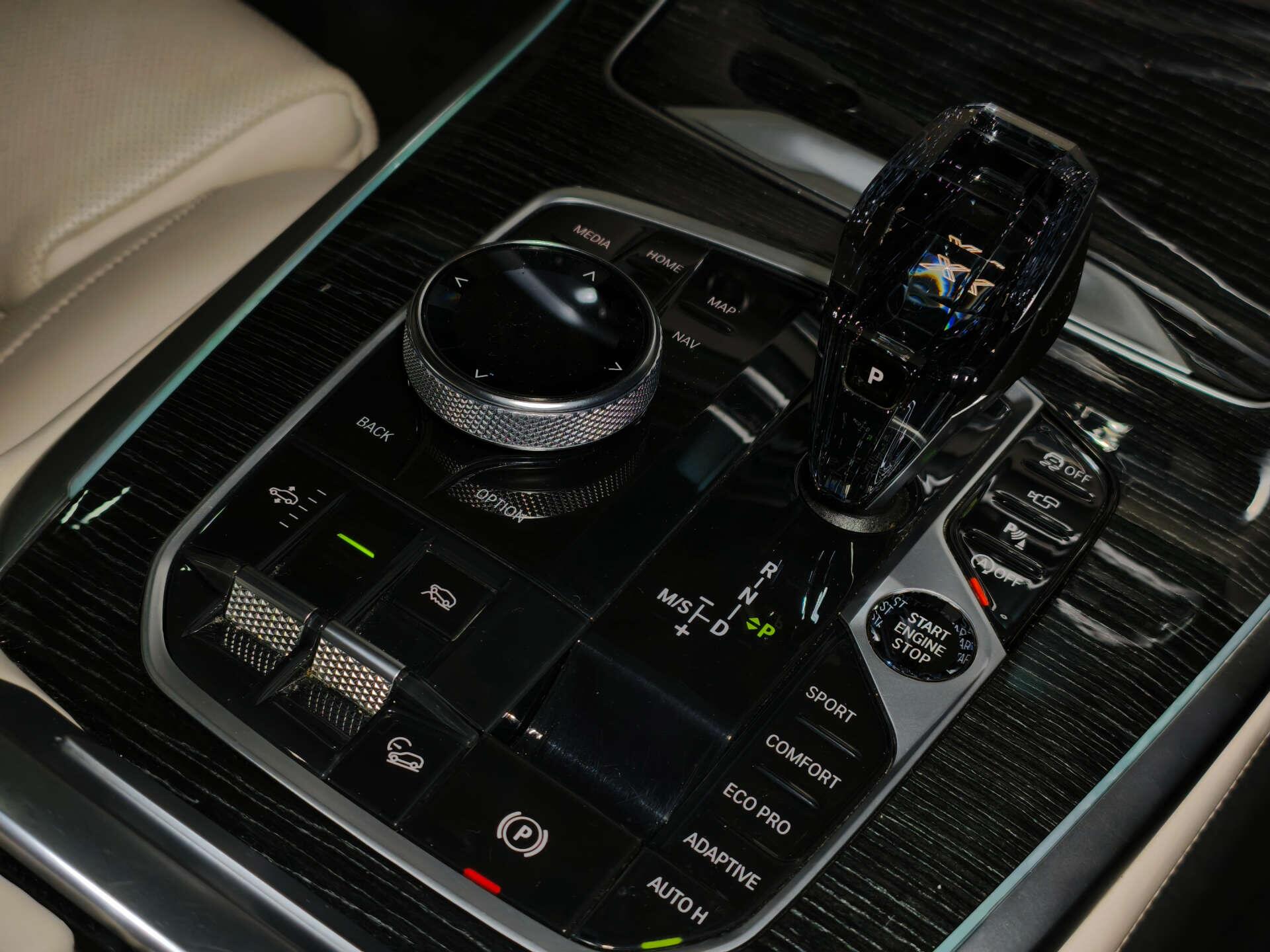 BMW X7 view 52
