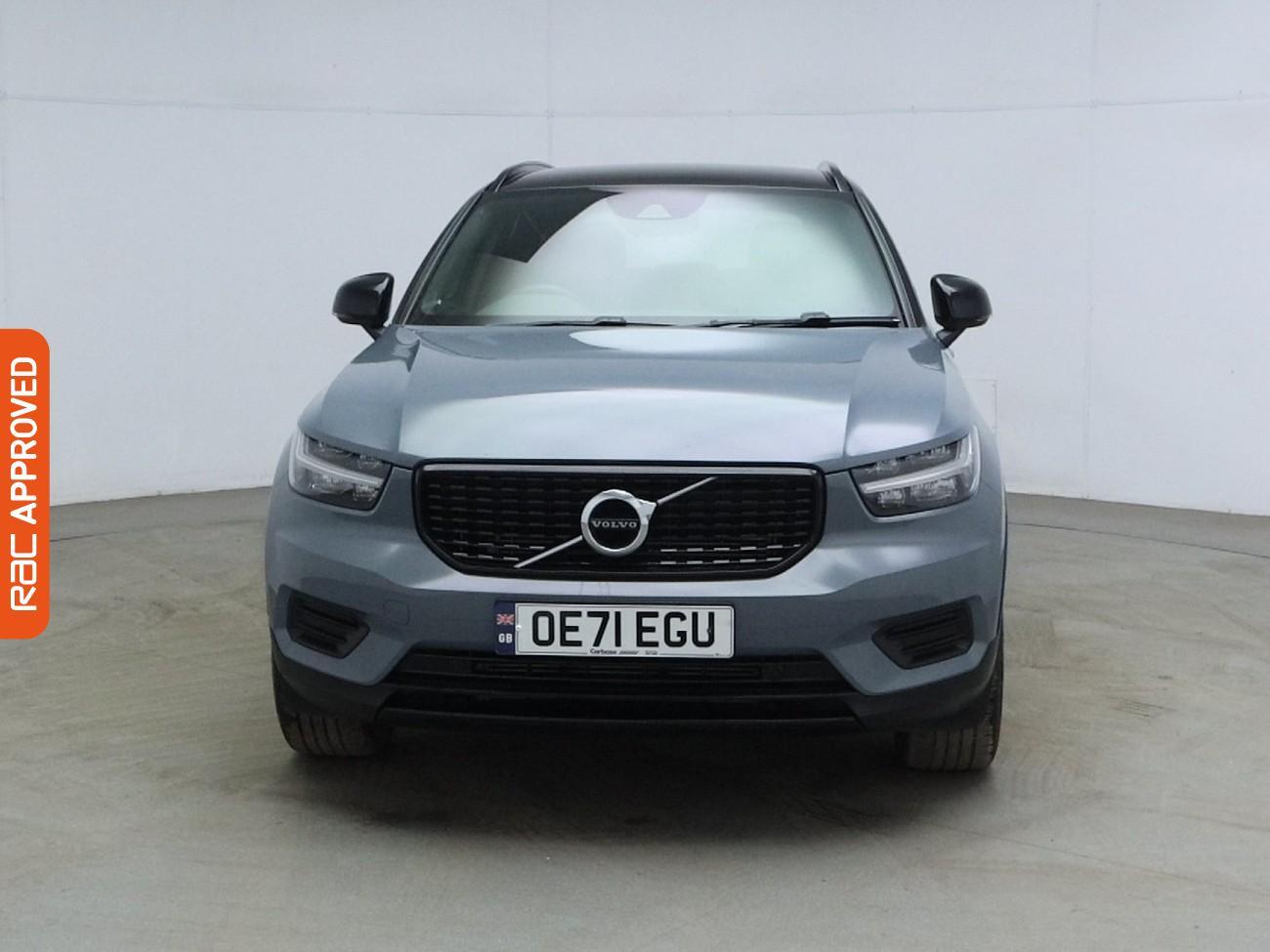 Volvo XC40 view 8