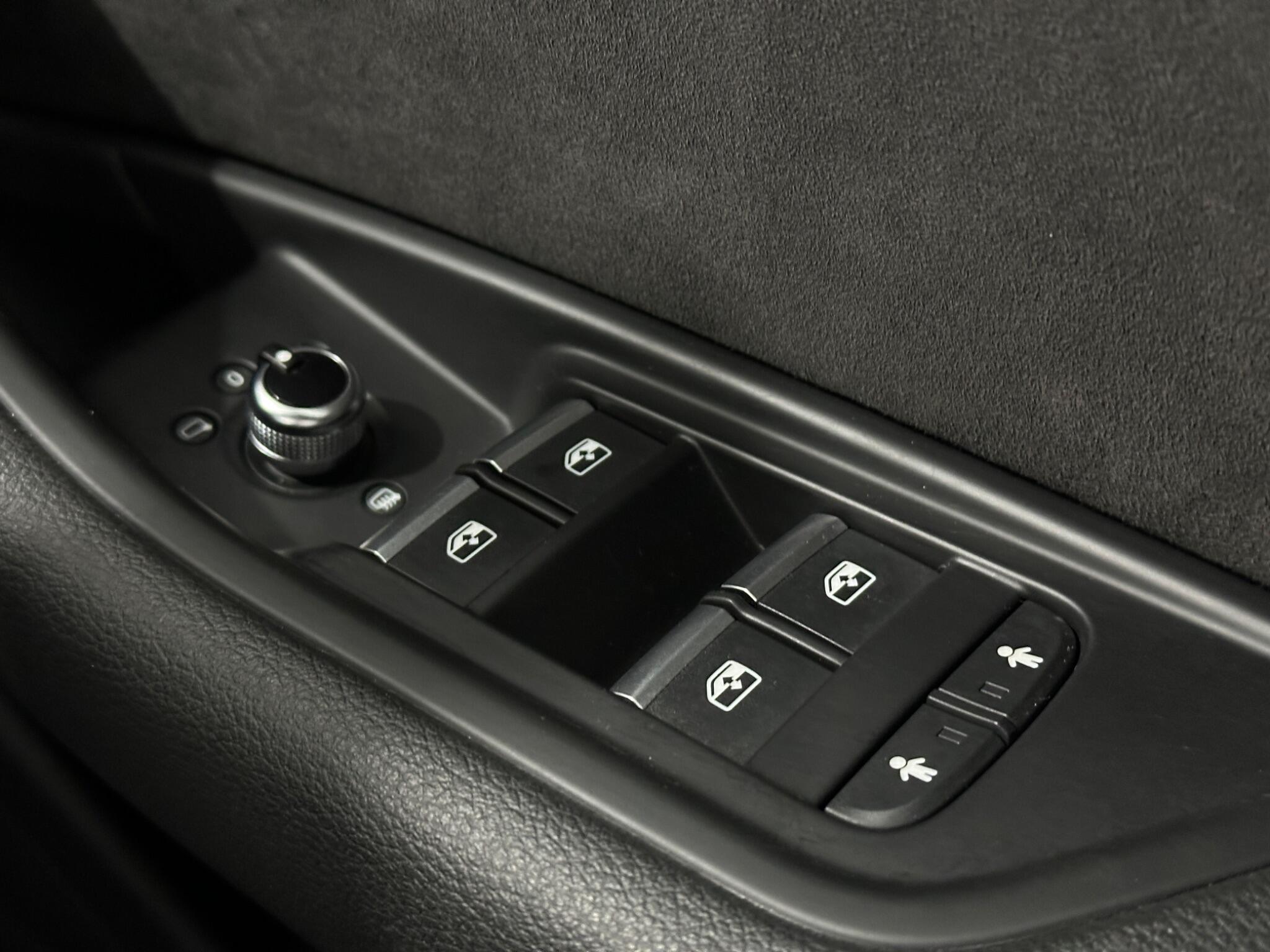 Audi A4 view 19