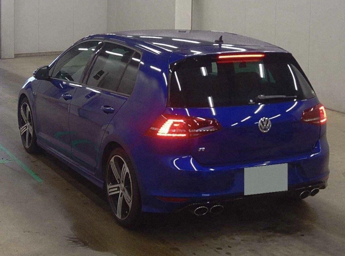 Volkswagen Golf view 3