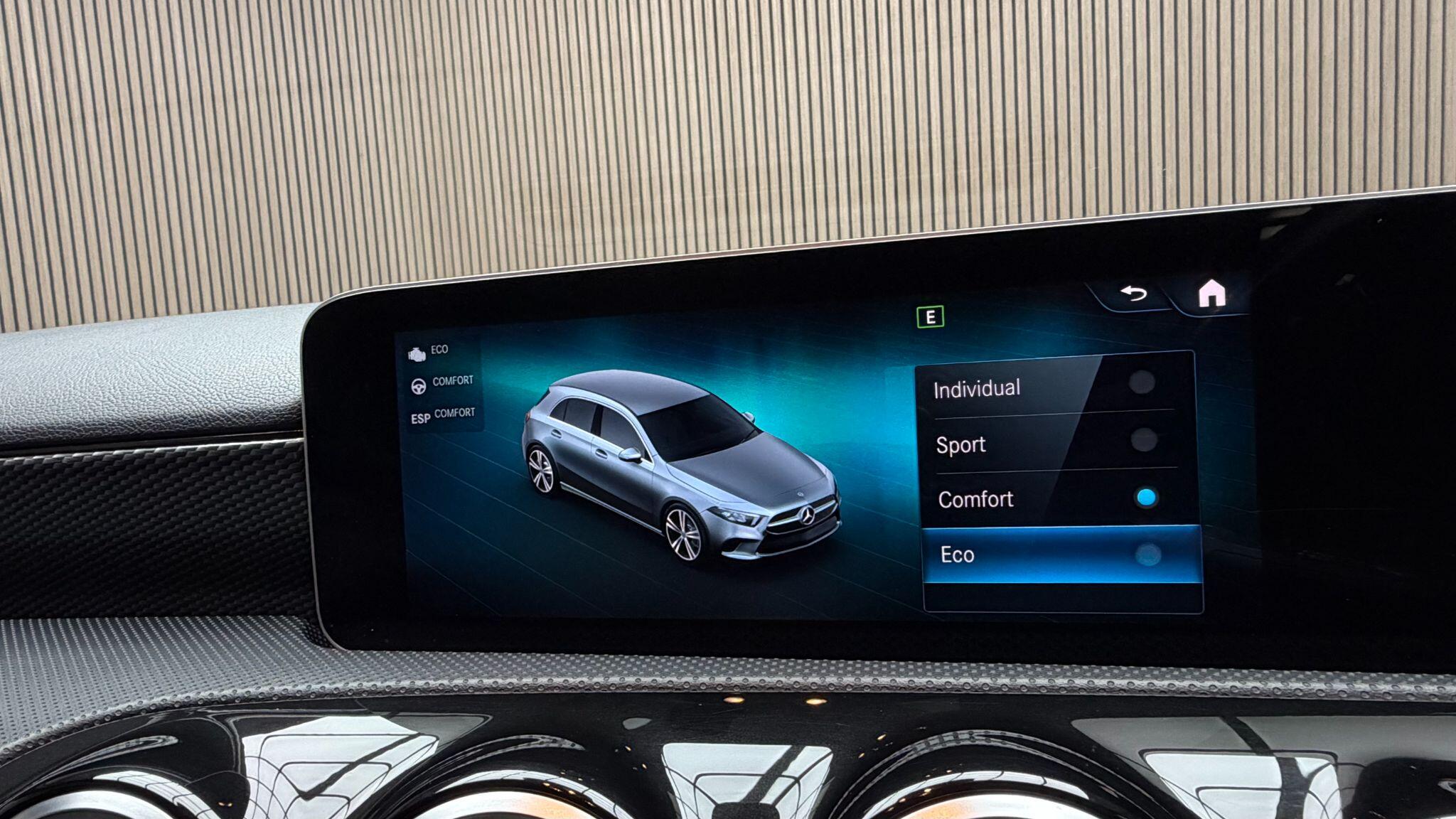 Mercedes-Benz A-Class view 29