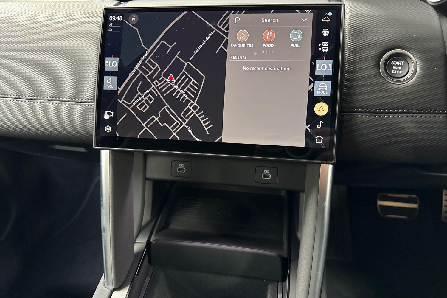 Land Rover Discovery Sport view 11