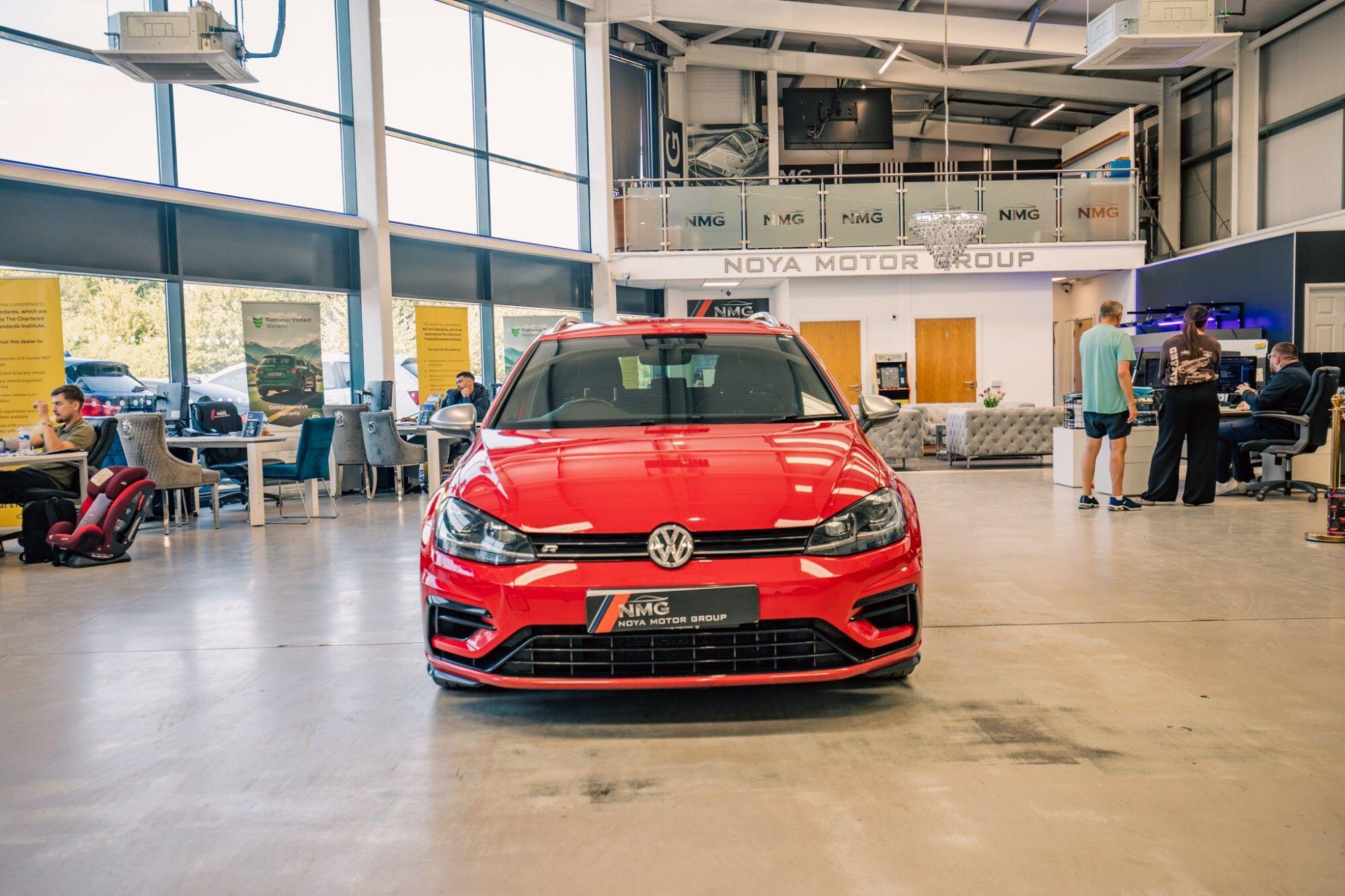 Volkswagen Golf view 10