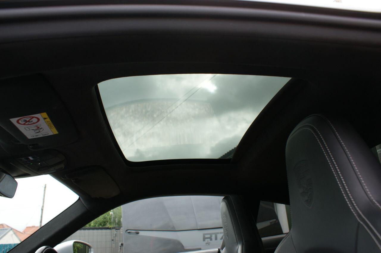Porsche 911 view 53