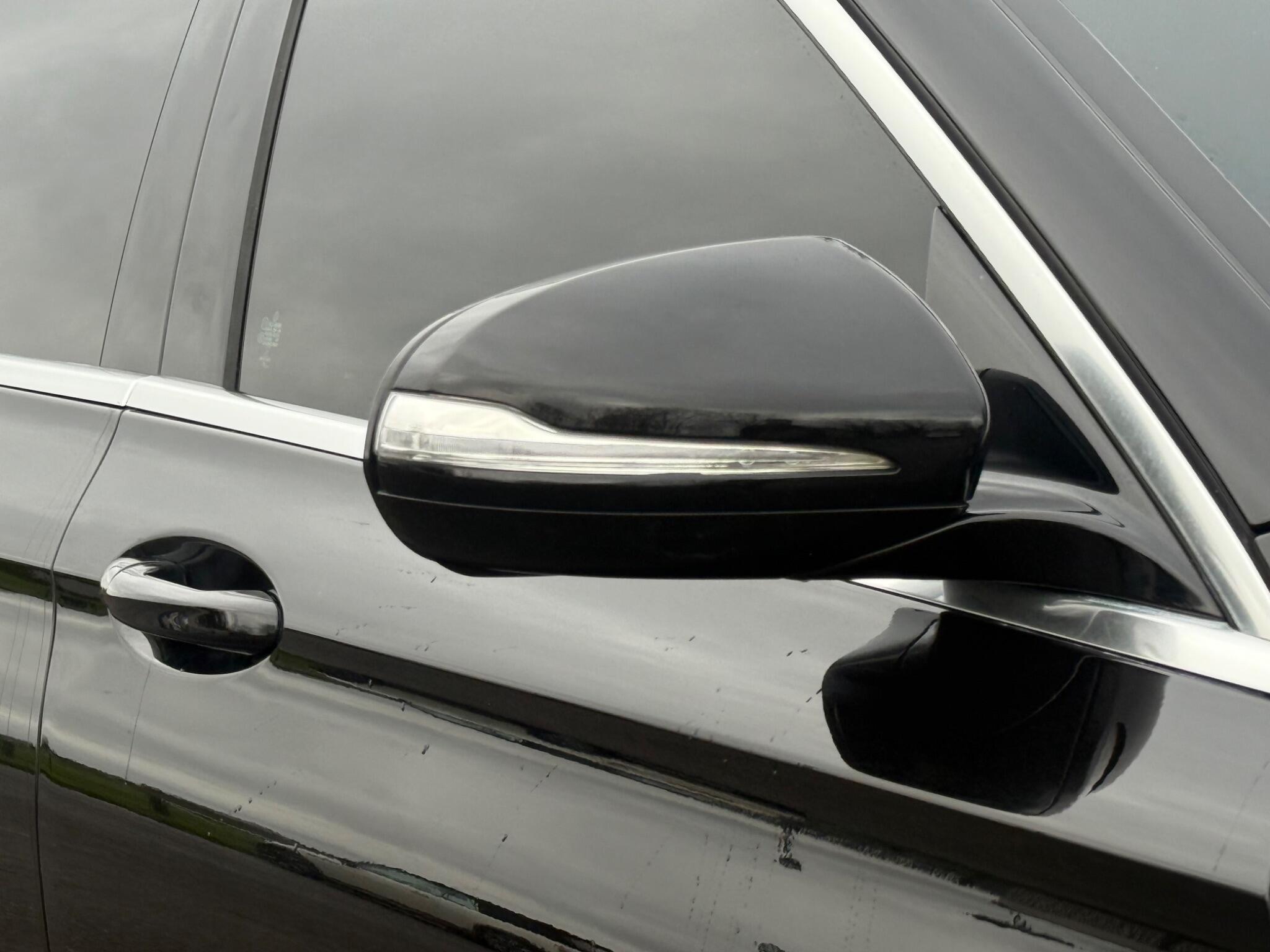 Mercedes-Benz E-Class view 31