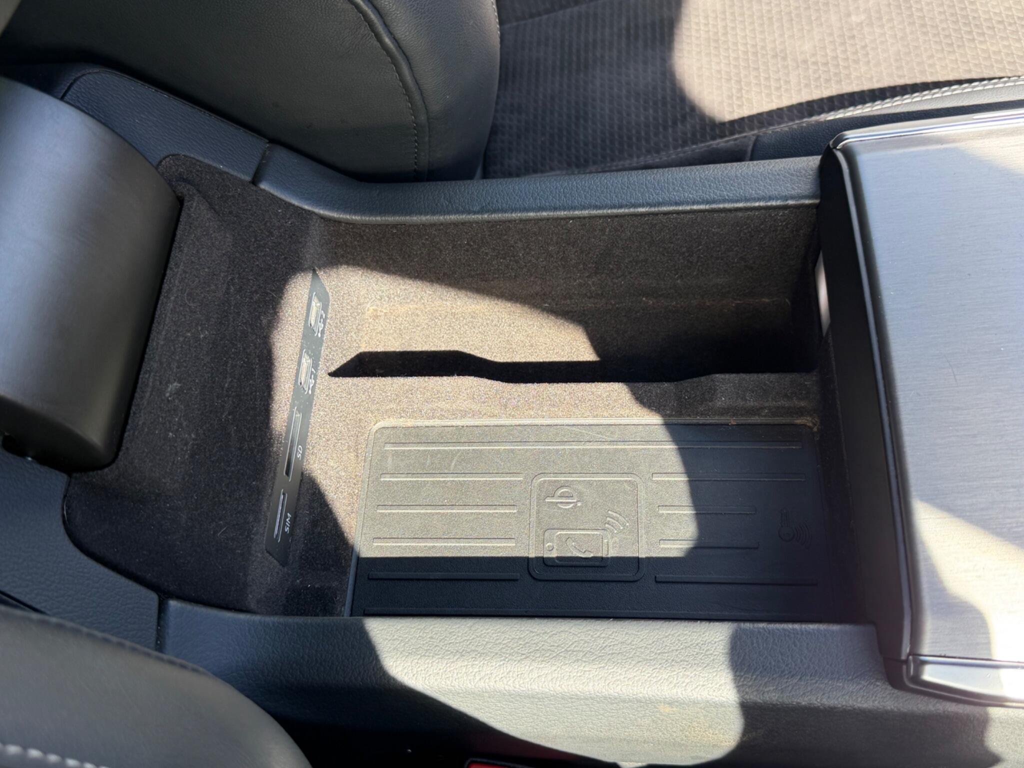 Audi A6 view 47