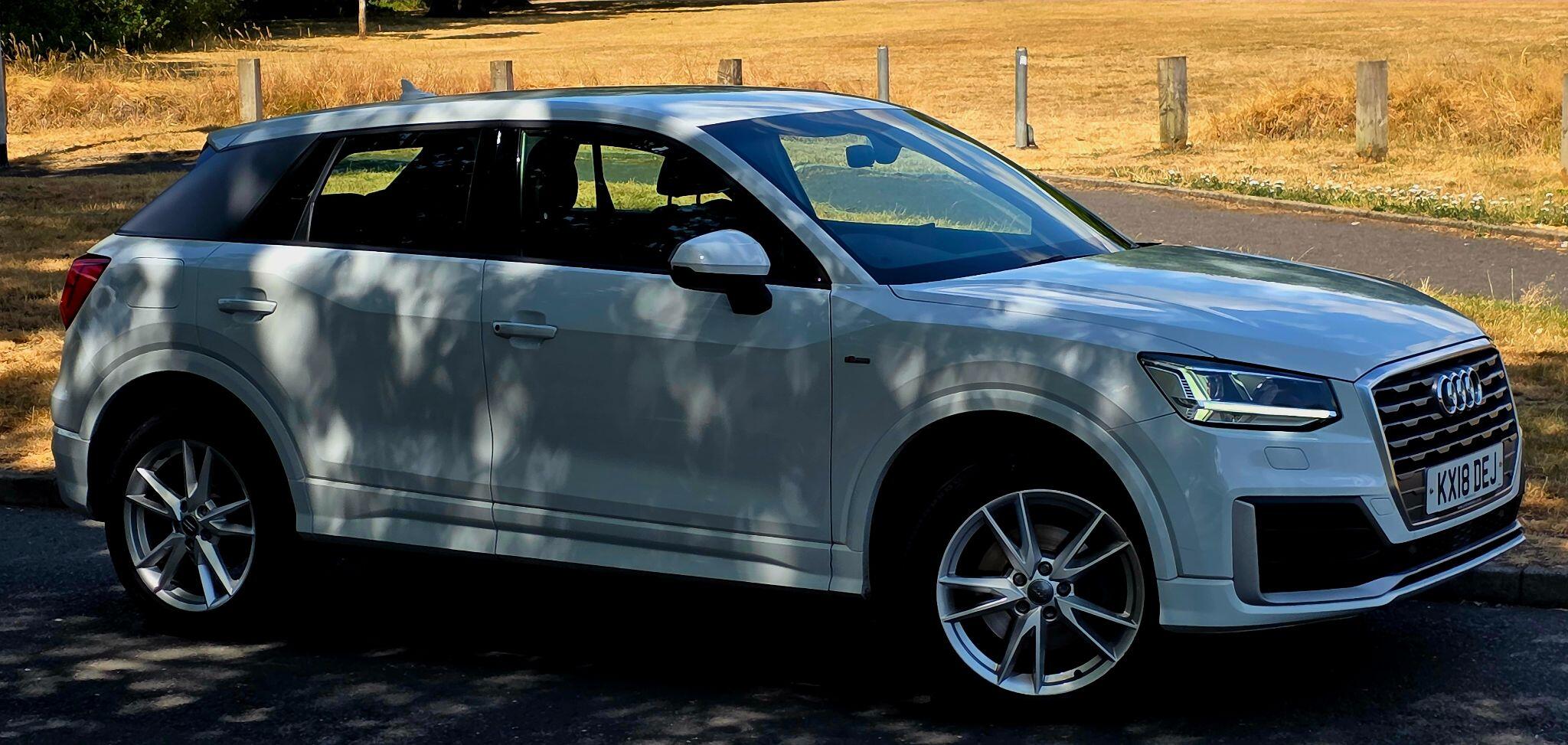 Audi Q2 view 9