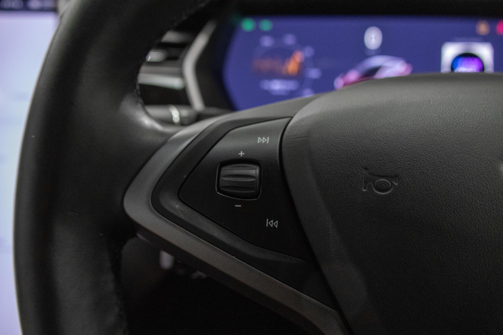 Tesla Model S view 30