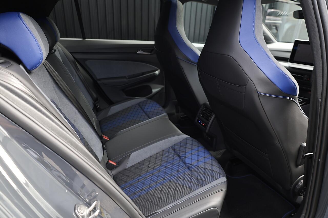 Volkswagen Golf view 13