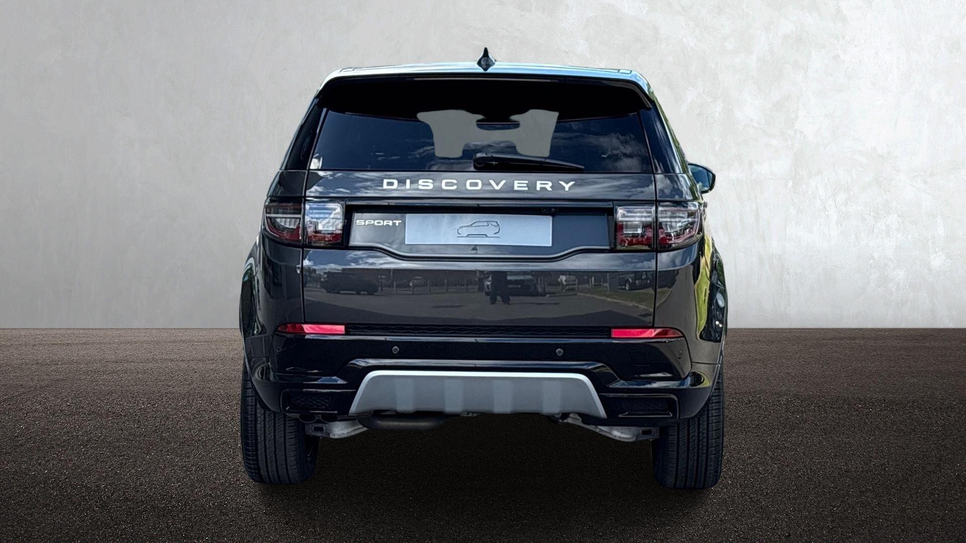 Land Rover Discovery Sport view 6