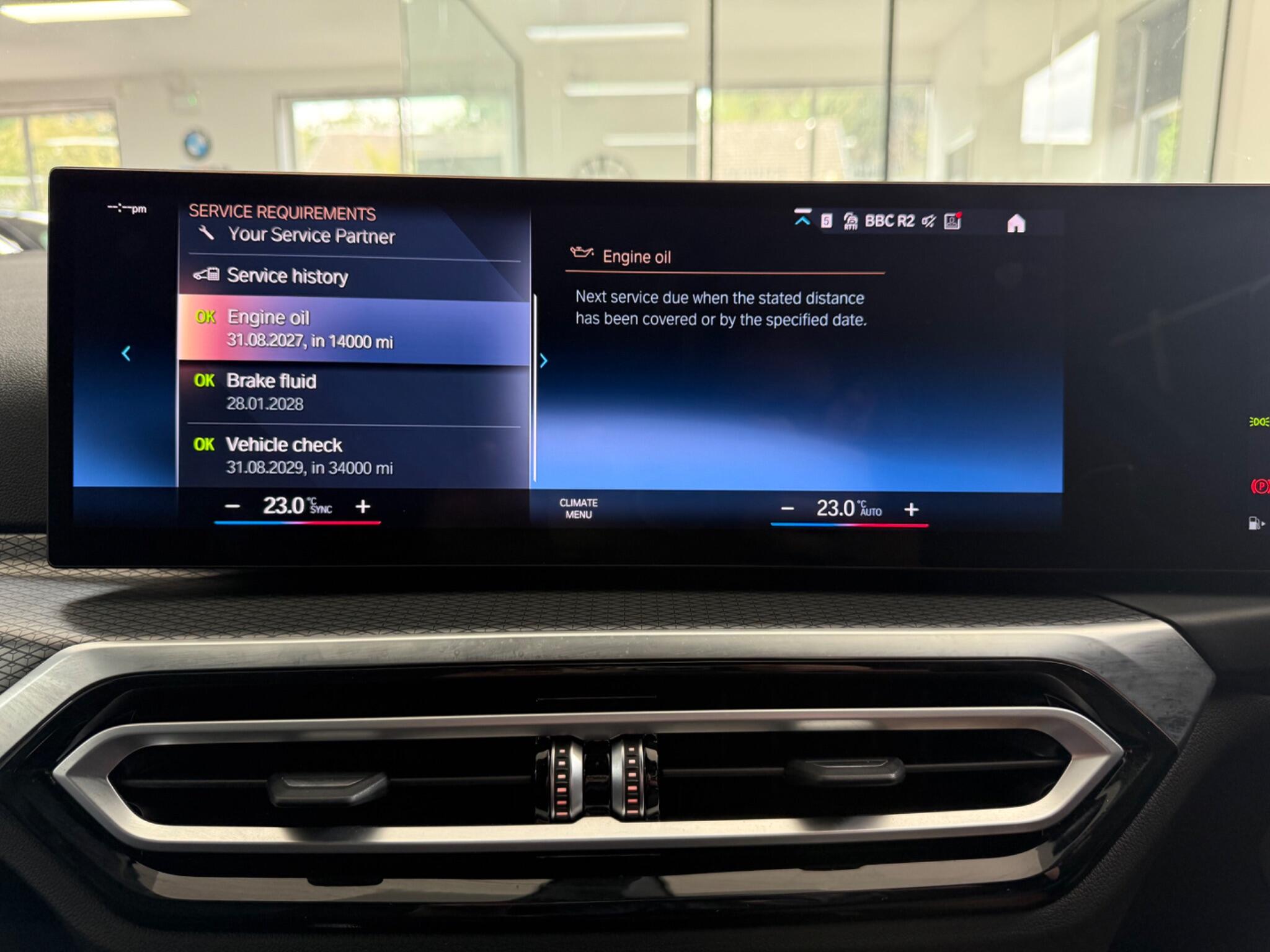 BMW 3 Series view 17