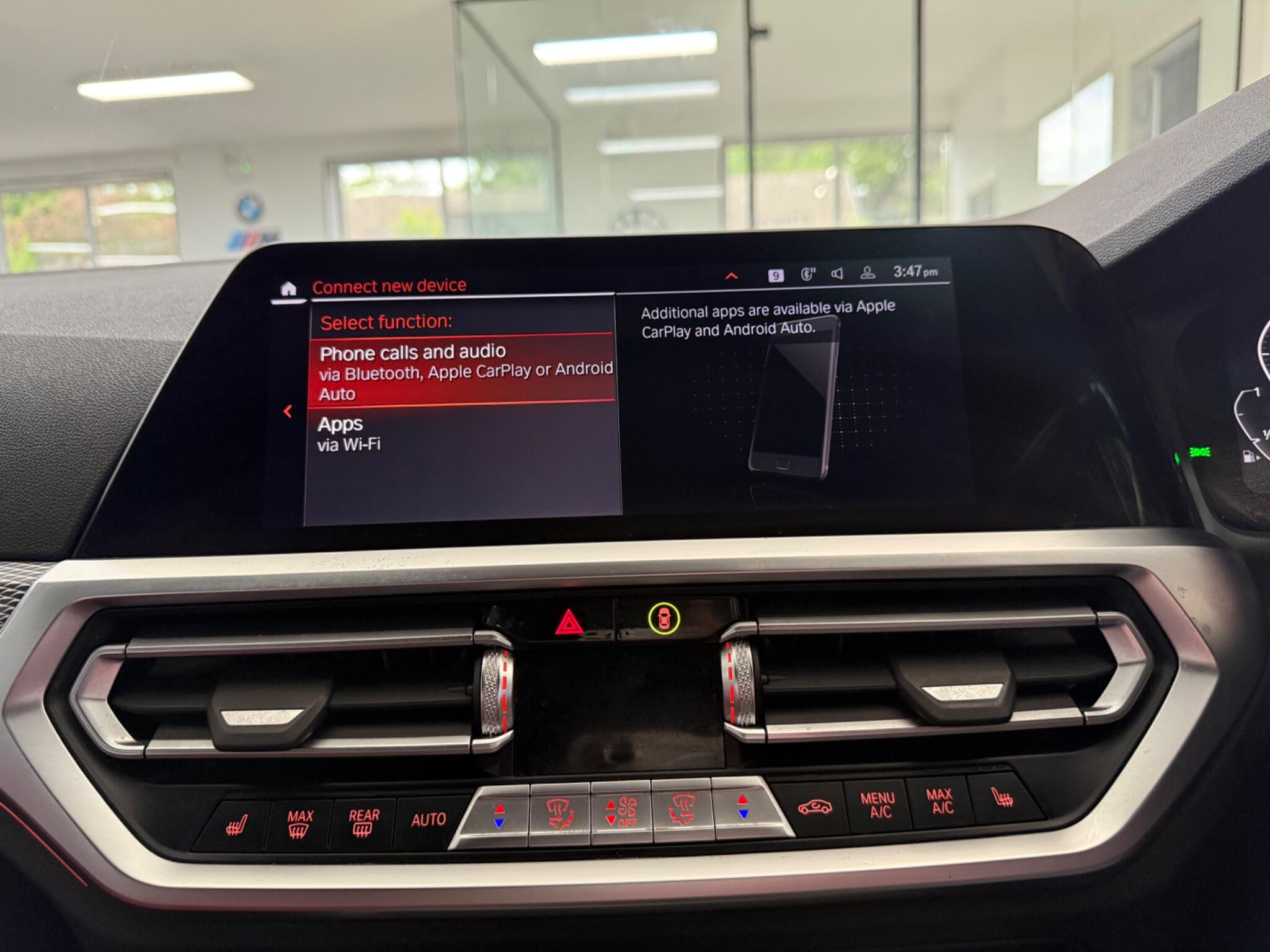 BMW 3 Series view 22