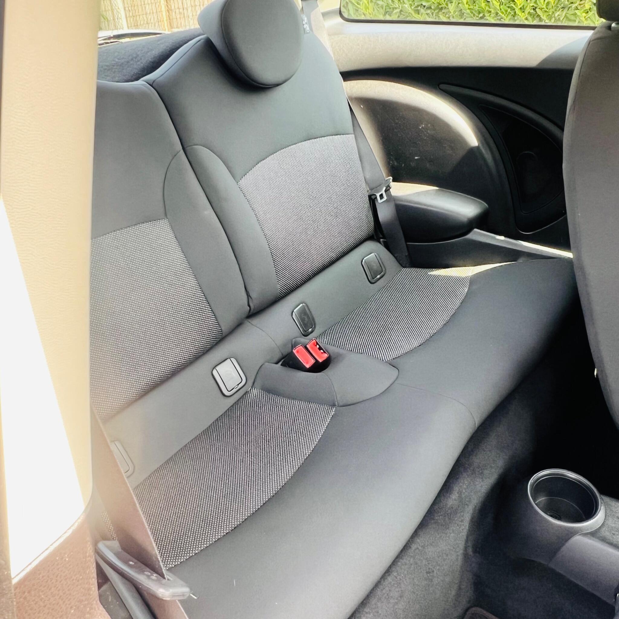 Mini Hatch view 17