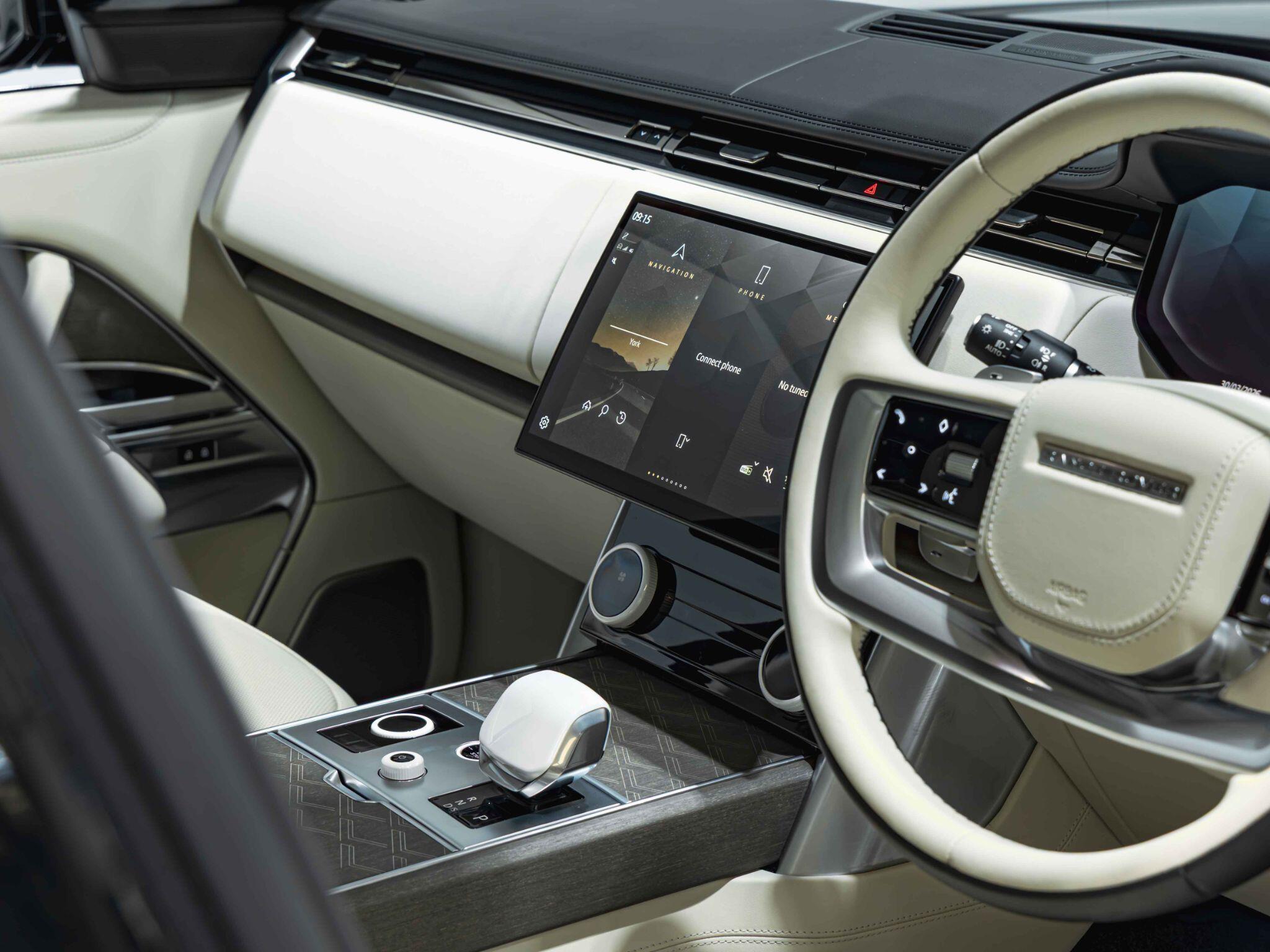 Land Rover Range Rover view 26