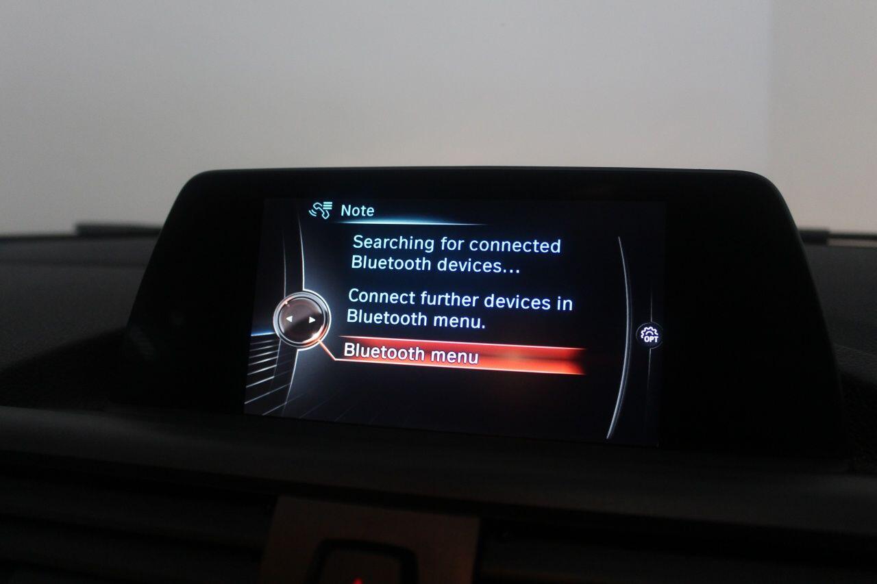 BMW 2 Series view 32