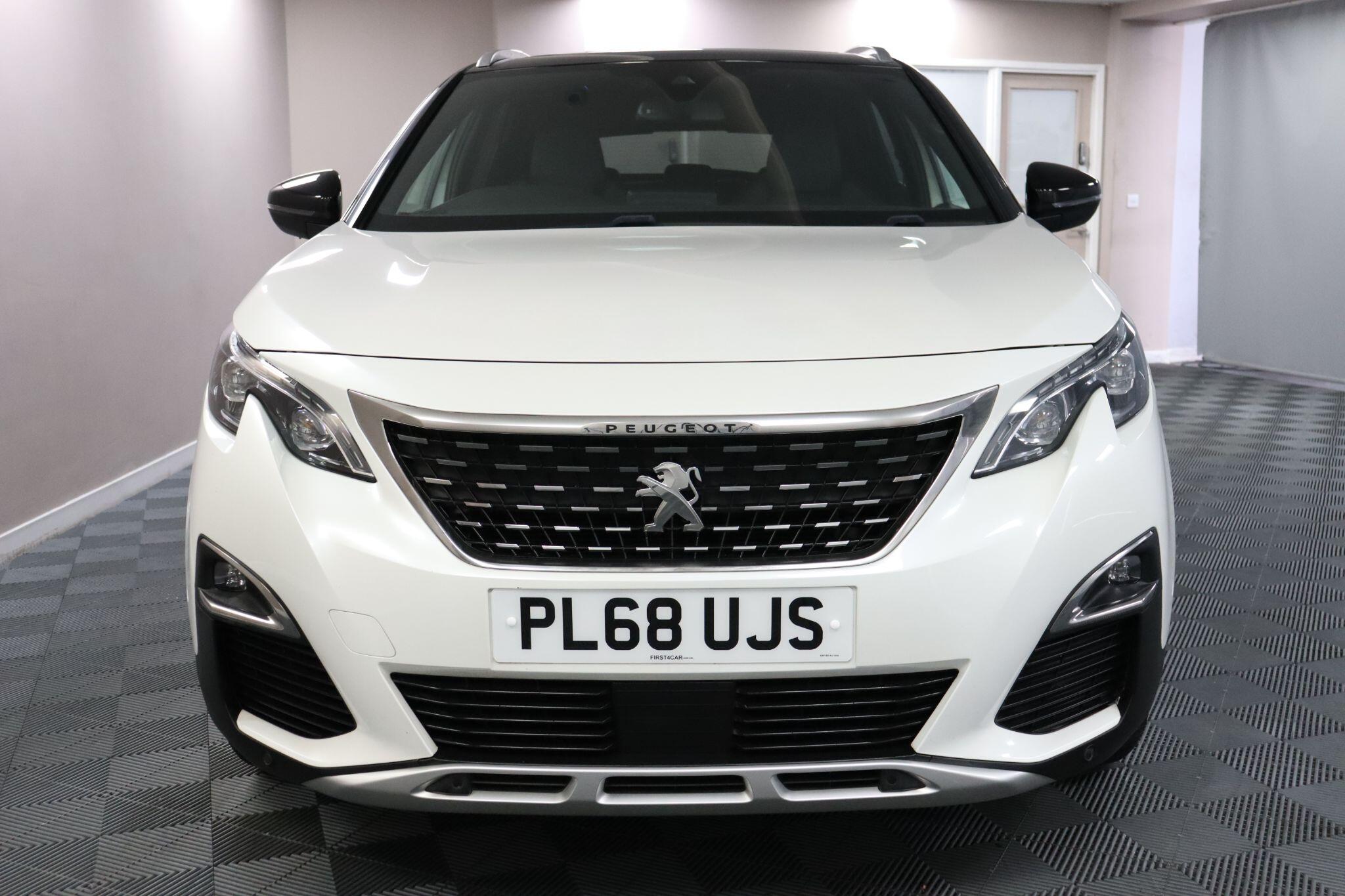 Peugeot 3008 view 2