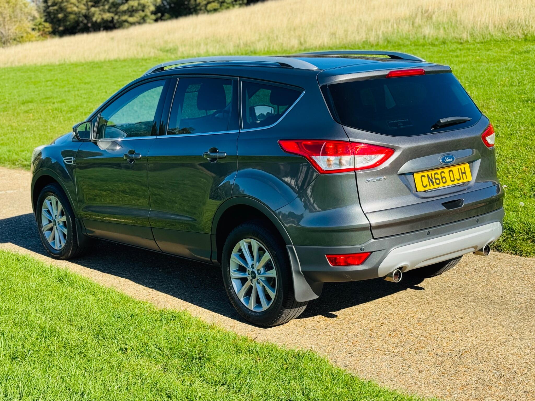 2016 Ford Kuga 2.0 TDCi Titanium 2WD Euro 6 (s/s) 5dr • 49,000 miles image 14
