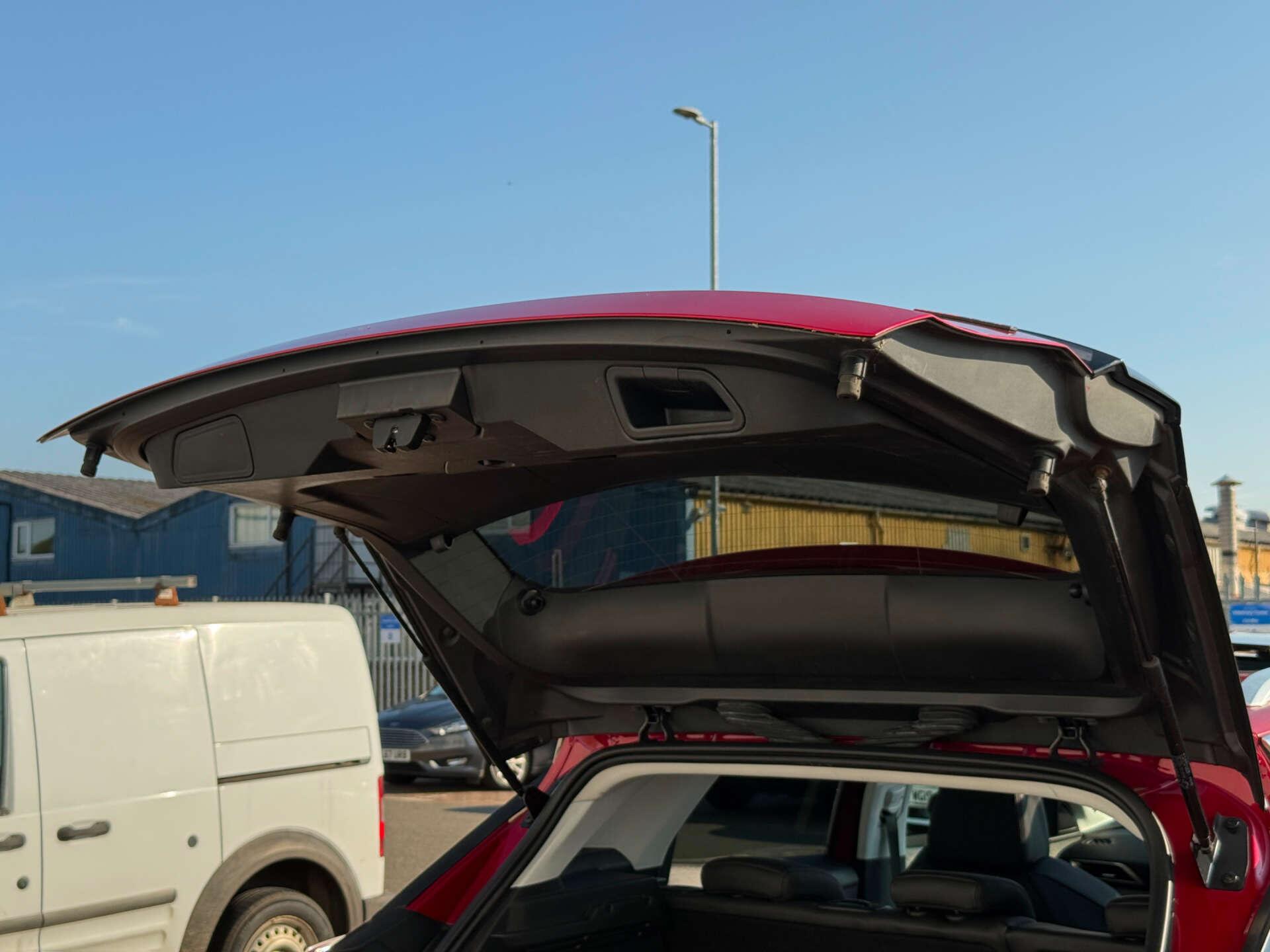 Peugeot 3008 view 32