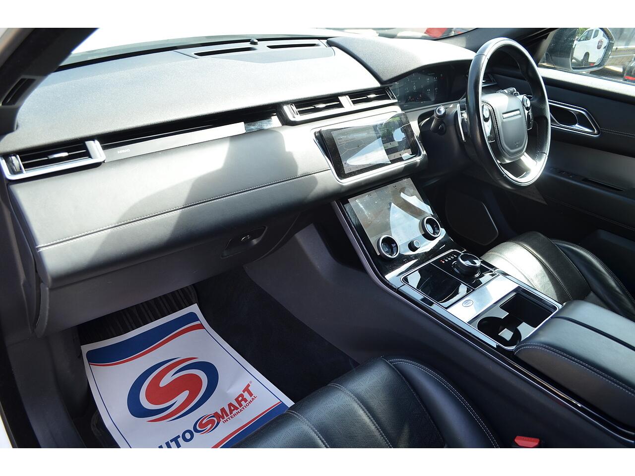 Land Rover Range Rover Velar view 14