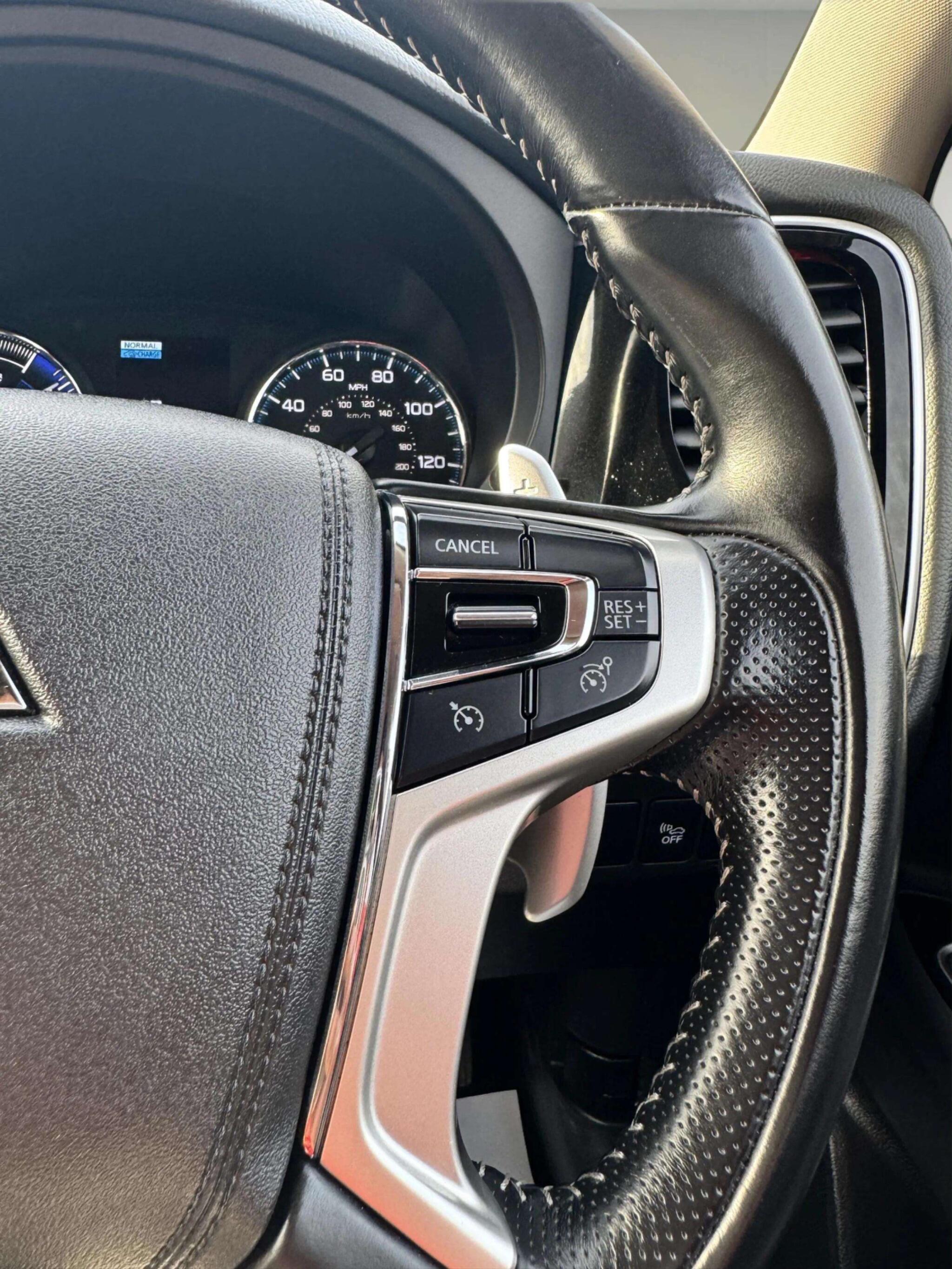 Mitsubishi Outlander view 34