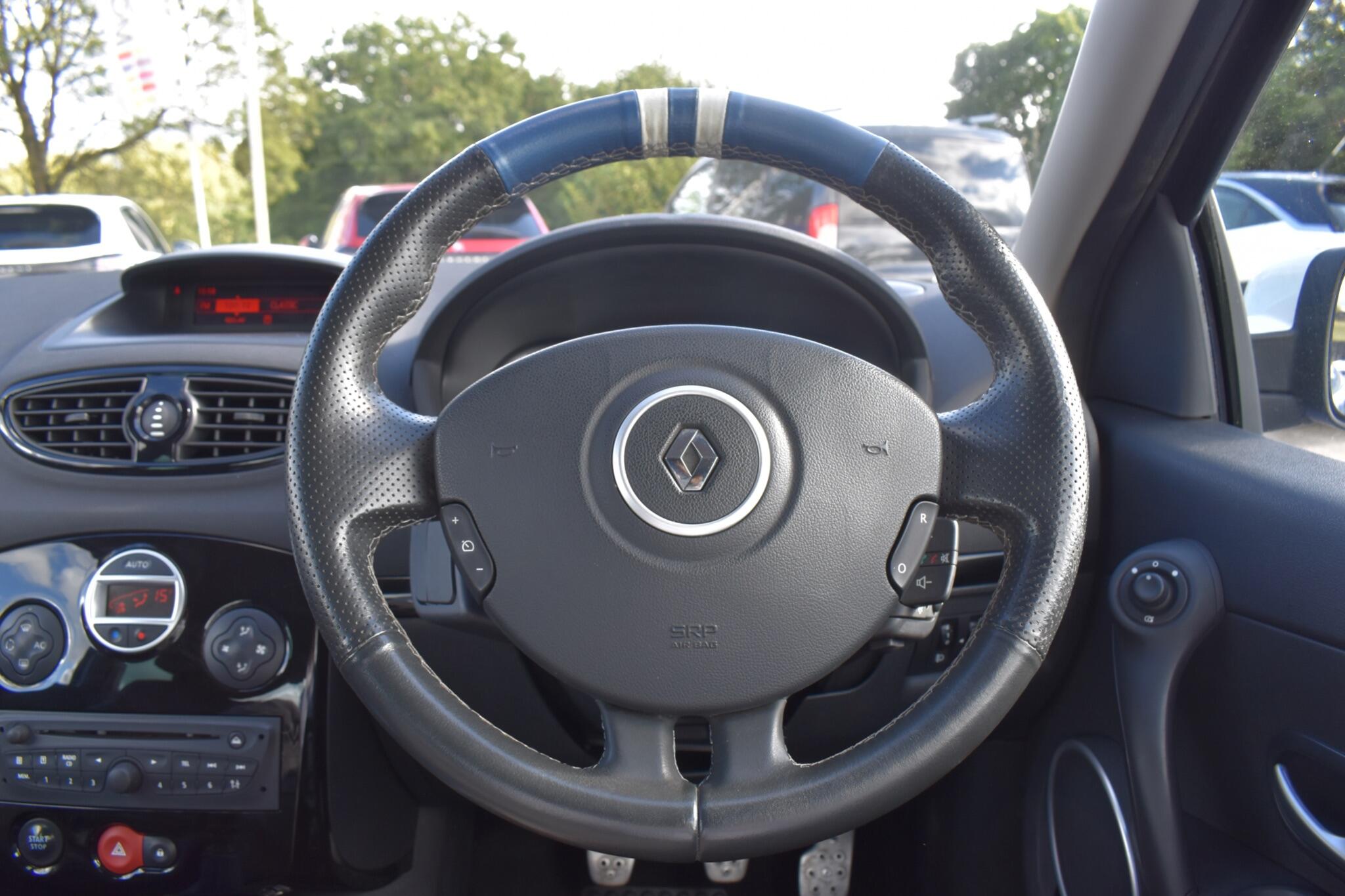 Clio - 2.0 Gordini Euro 5 3dr - Image 23