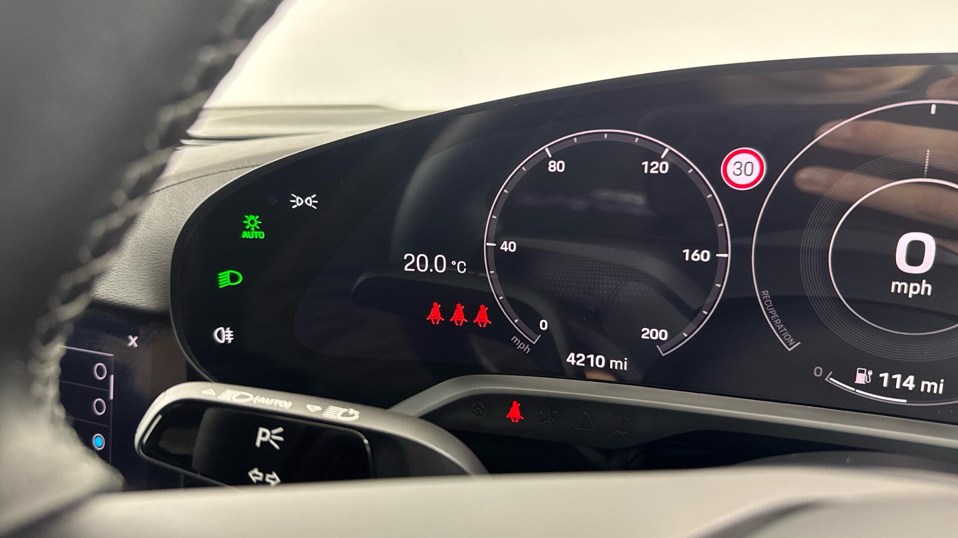 Porsche Taycan view 30