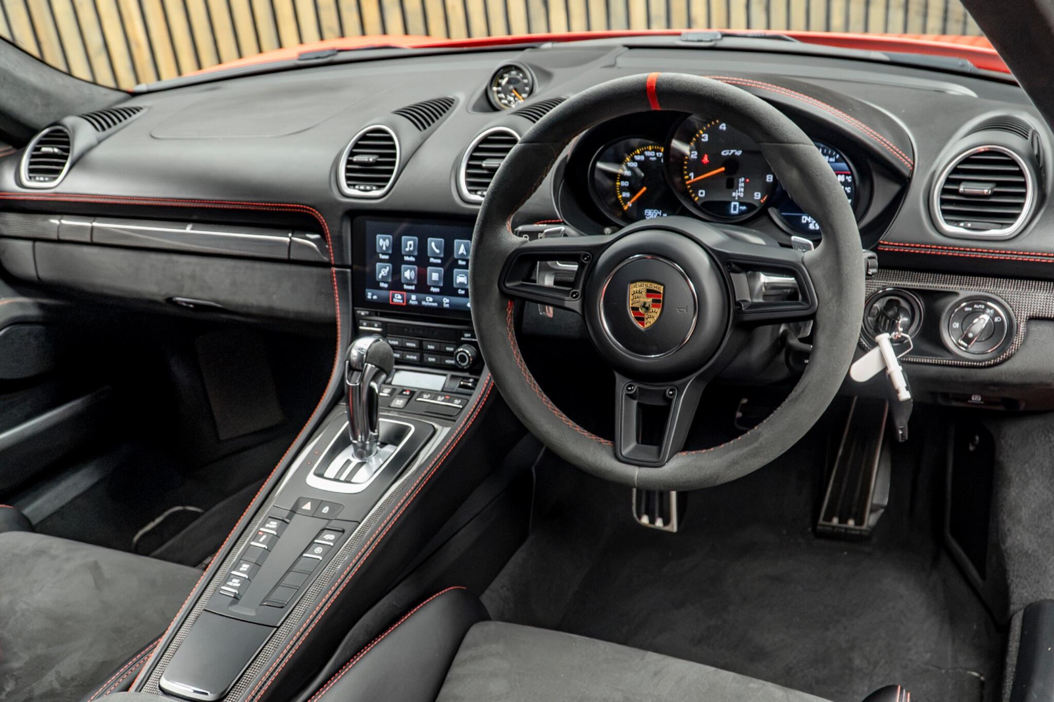 Porsche Cayman view 24