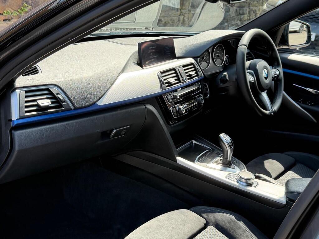 BMW 3 Series view 14